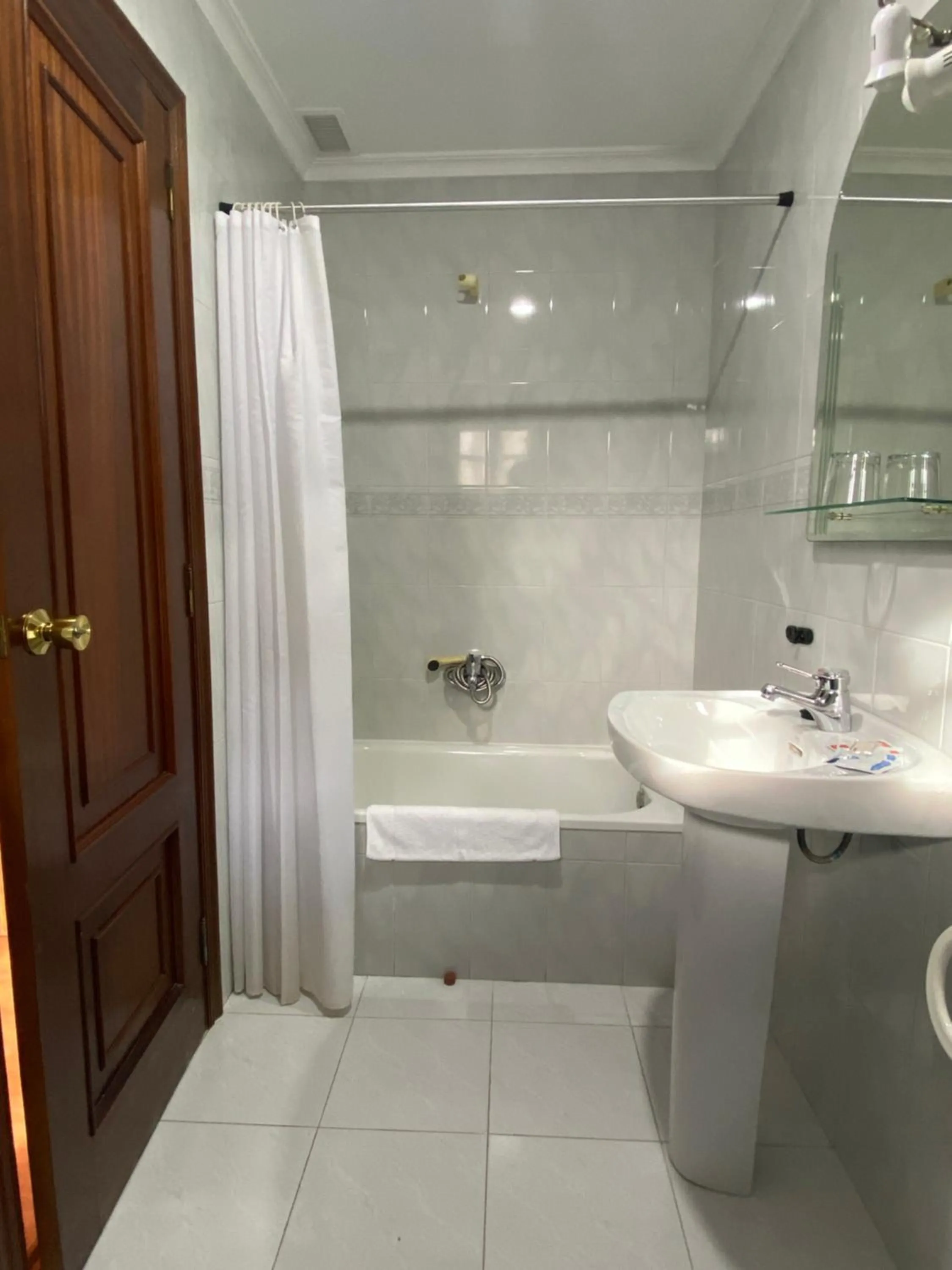 Bathroom in Hotel Restaurante Isape GBC