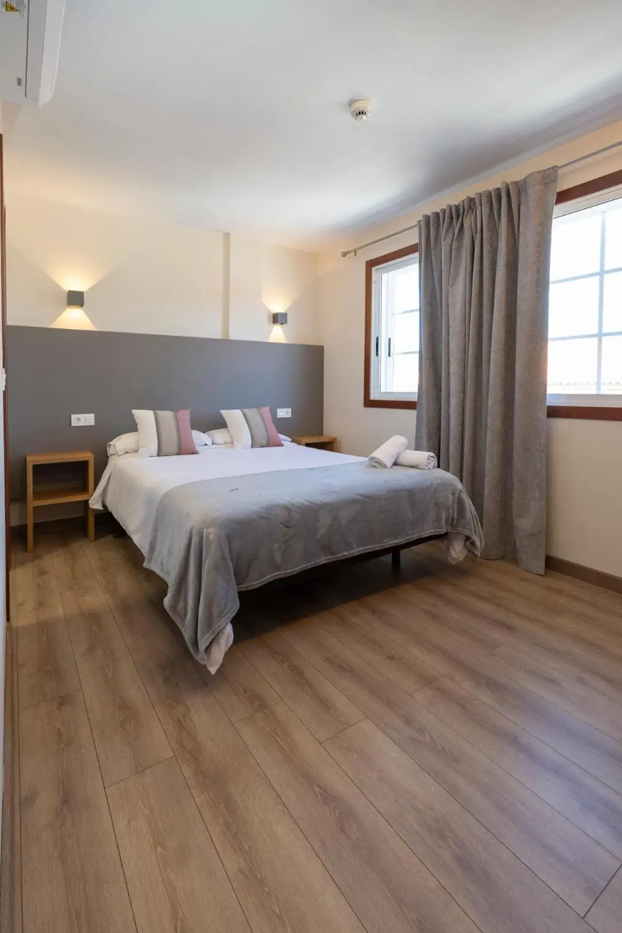 Double Room in Hotel Restaurante Isape GBC Double Room in Hotel Restaurante Isape GBC