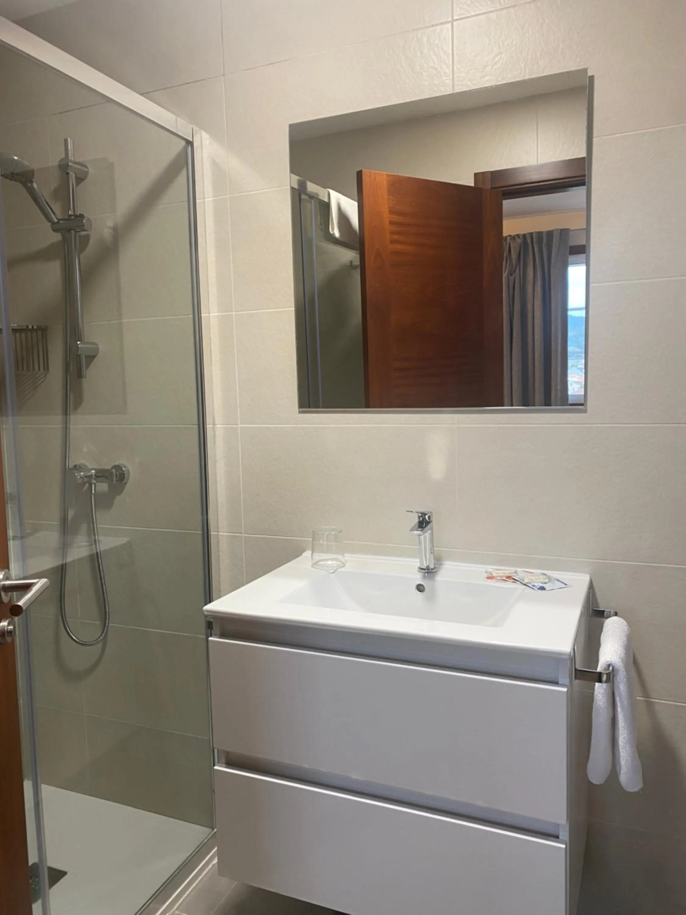 Bathroom in Hotel Restaurante Isape GBC