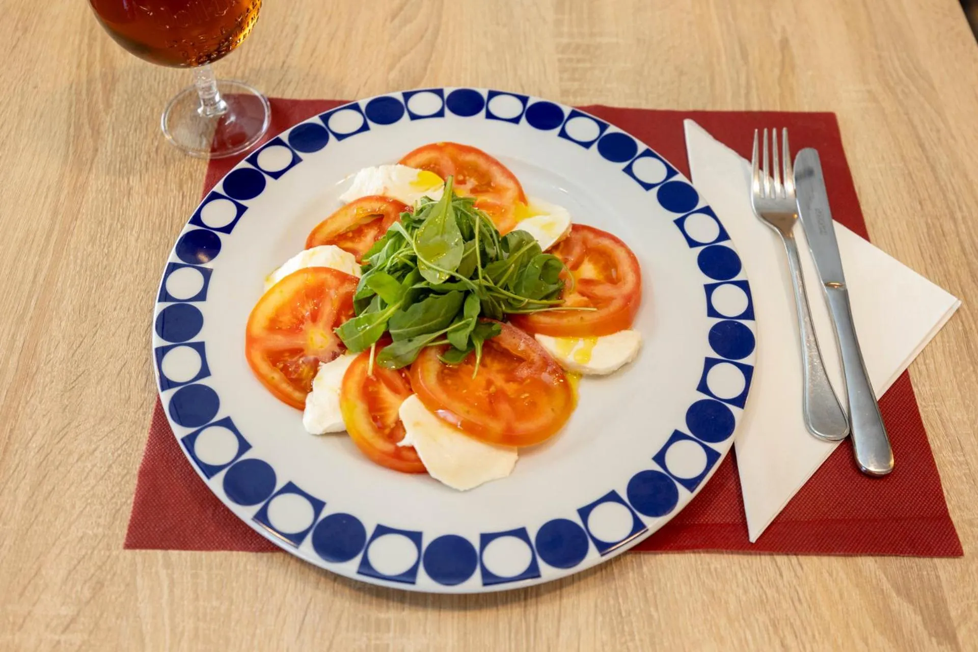 Food and drinks in Hotel Restaurante Isape GBC