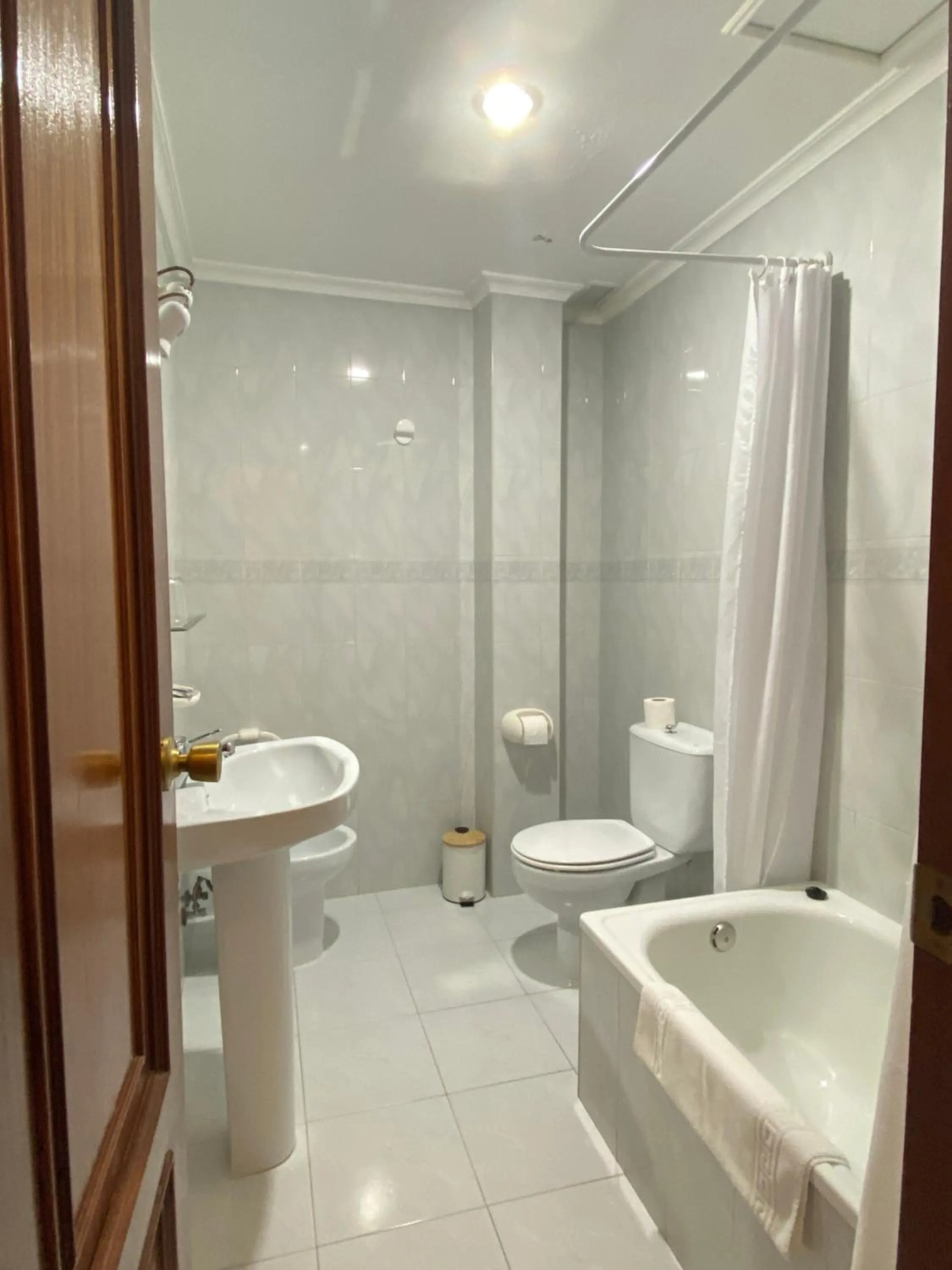 Bathroom in Hotel Restaurante Isape GBC