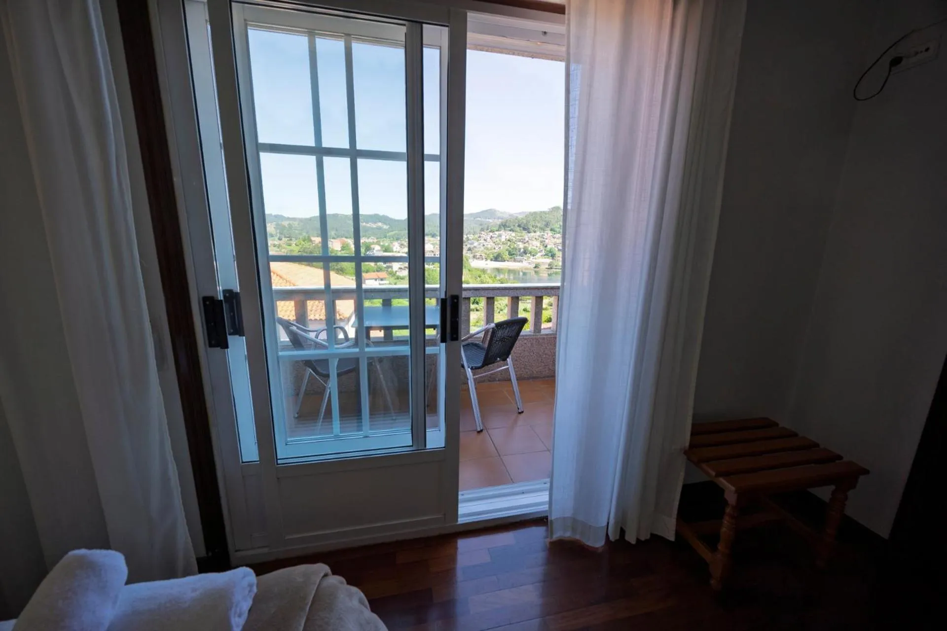 Balcony/Terrace in Hotel Restaurante Isape GBC