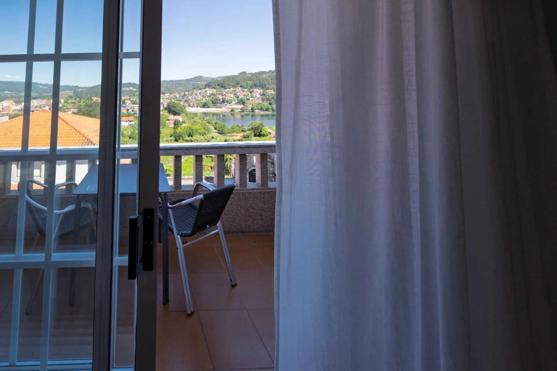 Balcony/Terrace in Hotel Restaurante Isape GBC