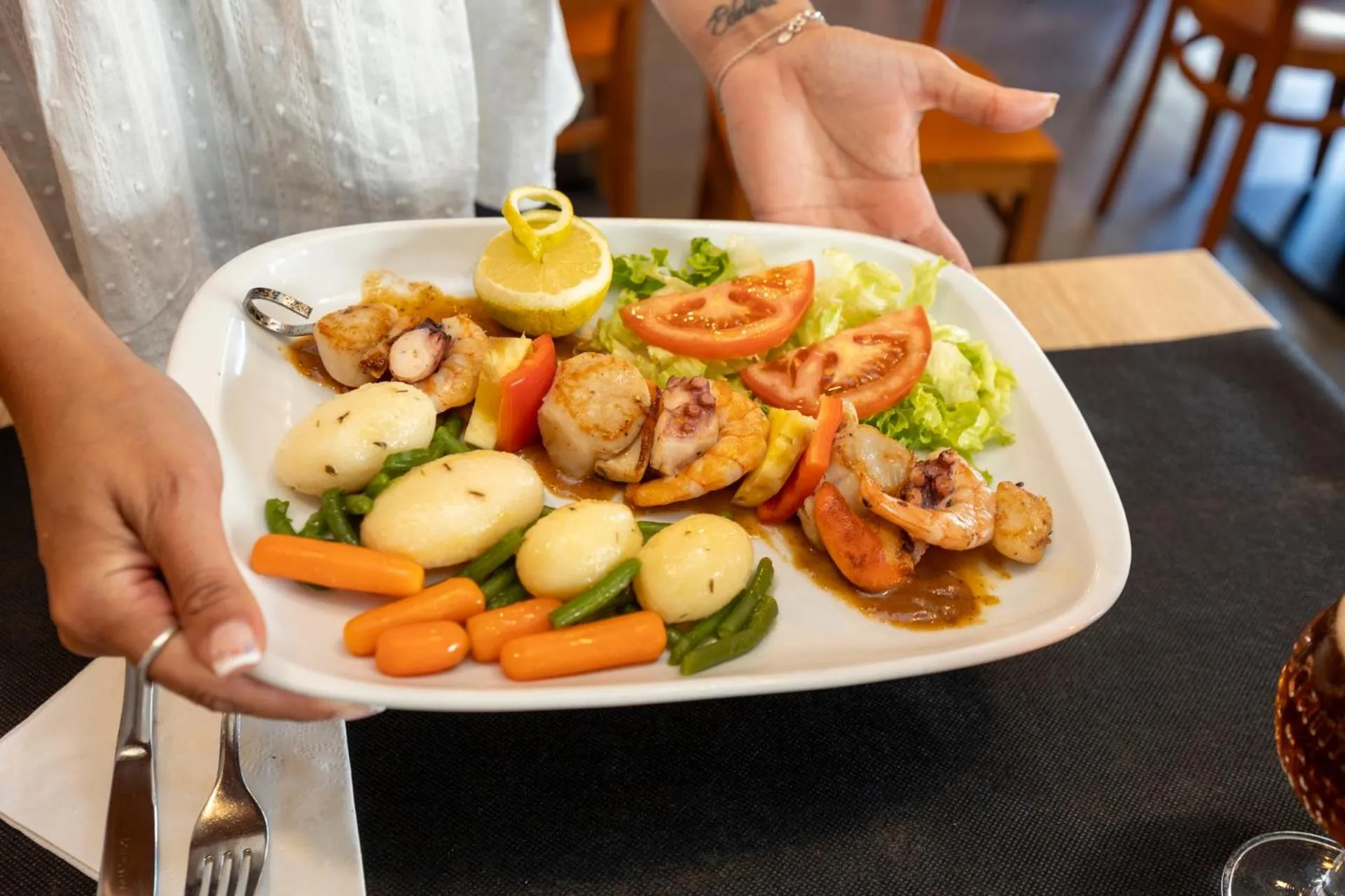 Food and drinks in Hotel Restaurante Isape GBC