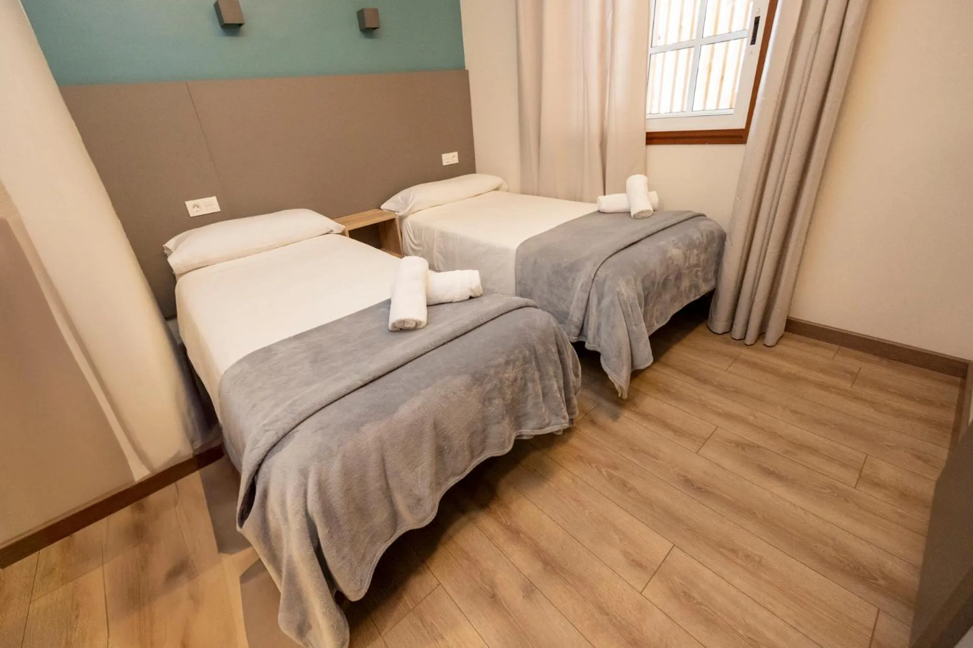 Bedroom, Bed in Hotel Restaurante Isape GBC