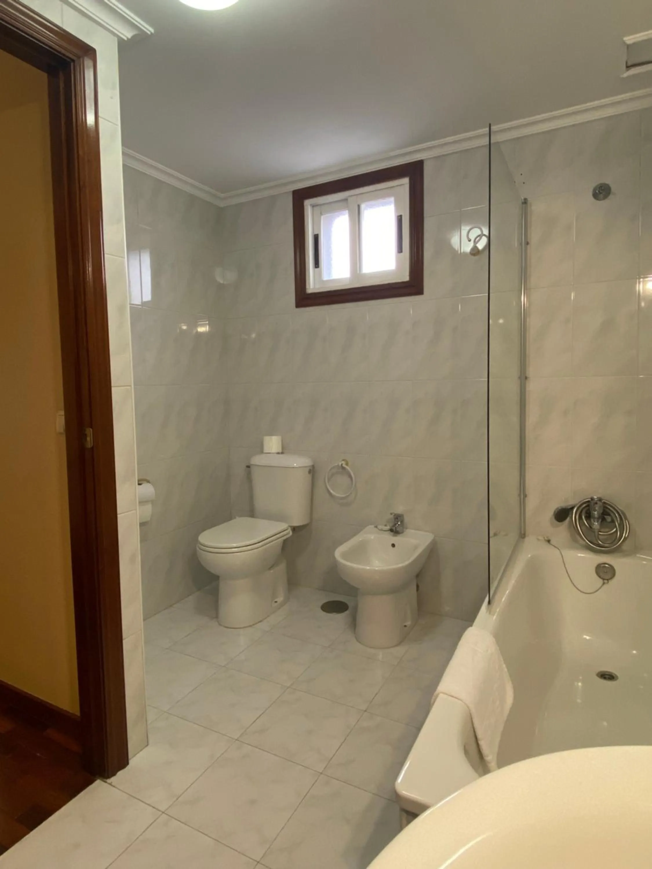 Bathroom in Hotel Restaurante Isape GBC