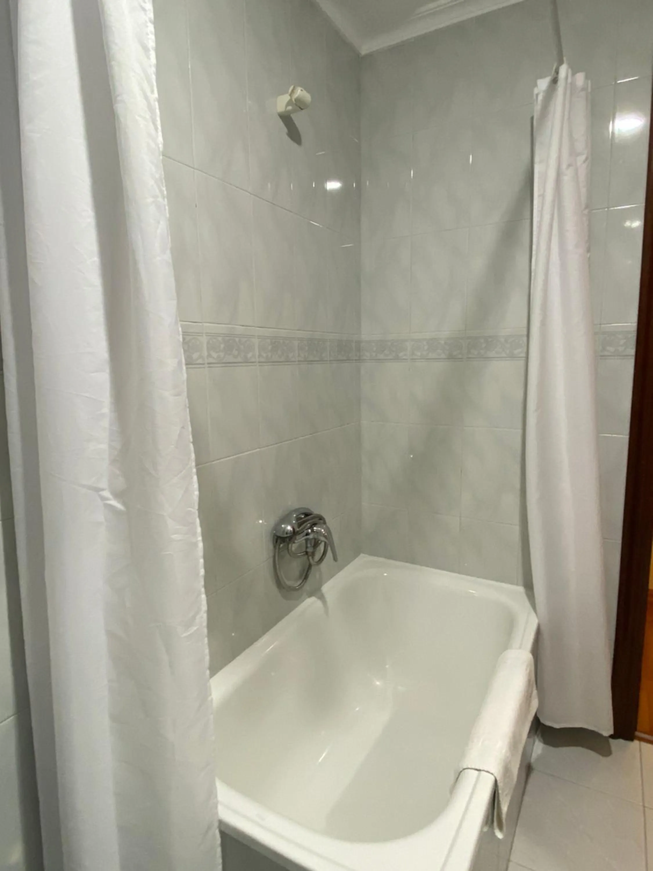 Bath in Hotel Restaurante Isape GBC