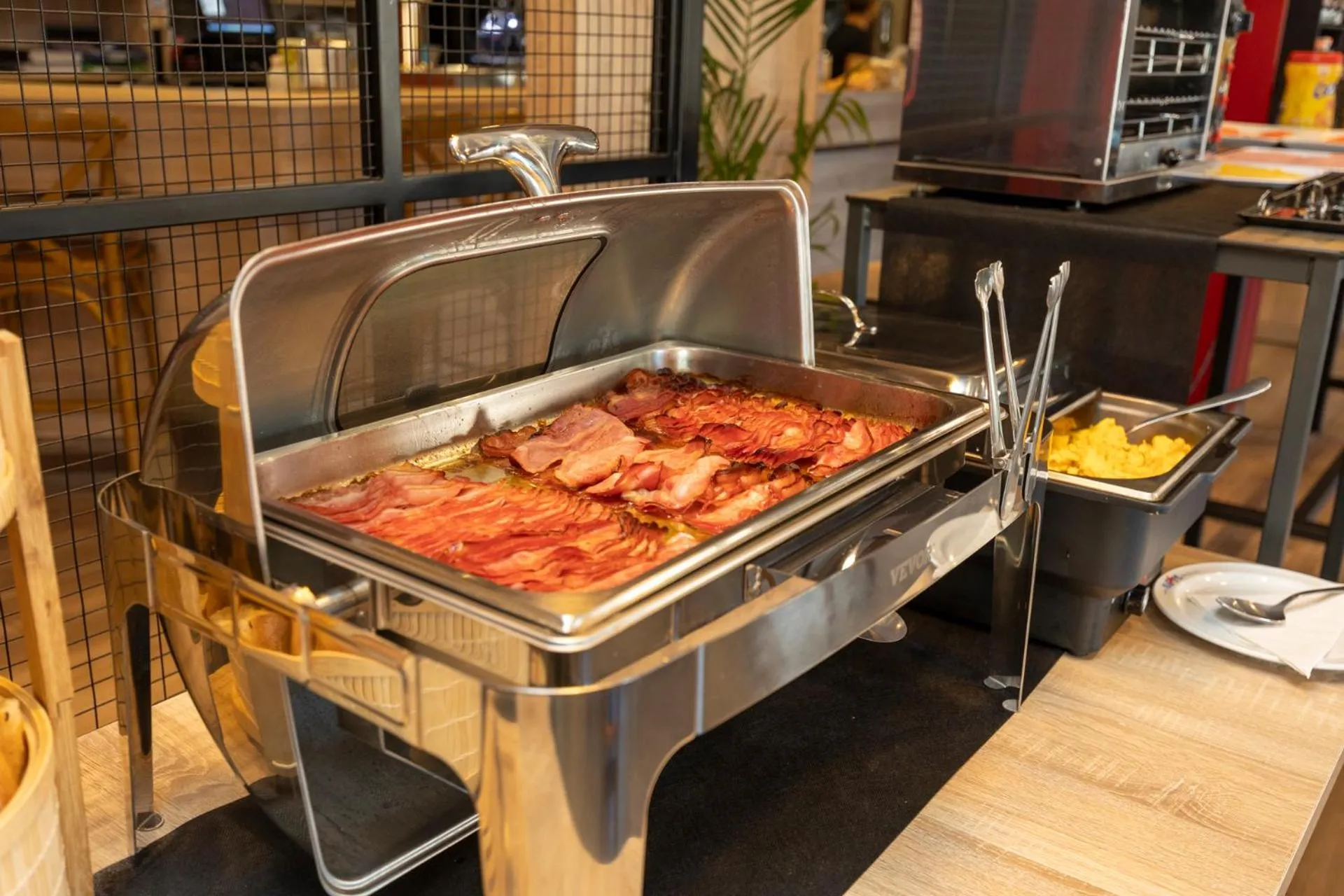 Buffet breakfast in Hotel Restaurante Isape GBC