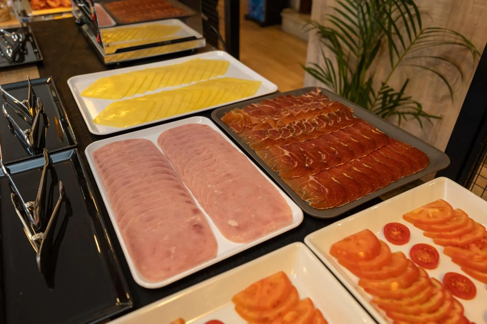 Buffet breakfast in Hotel Restaurante Isape GBC