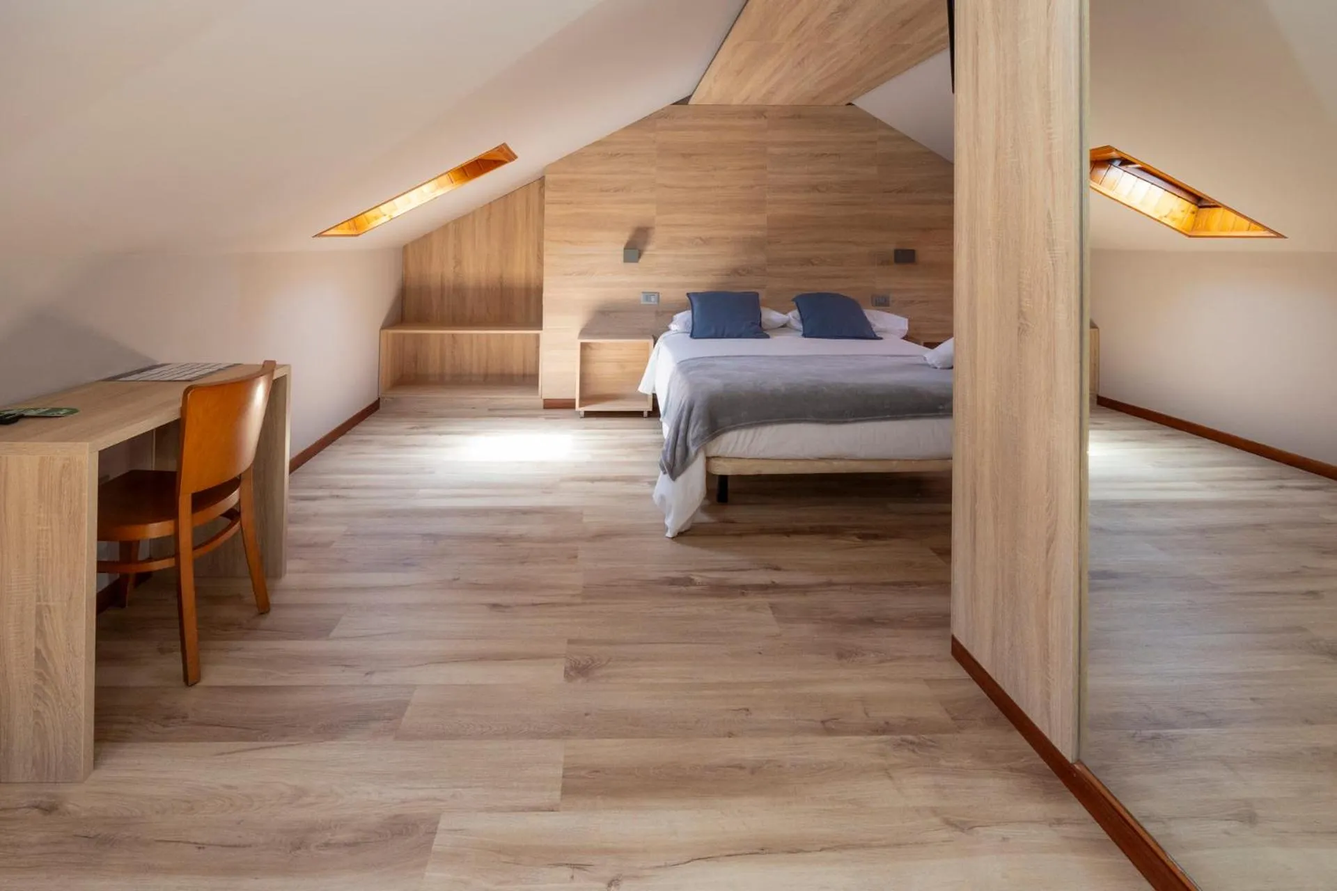 Photo of the whole room, Bed in Hotel Restaurante Isape GBC