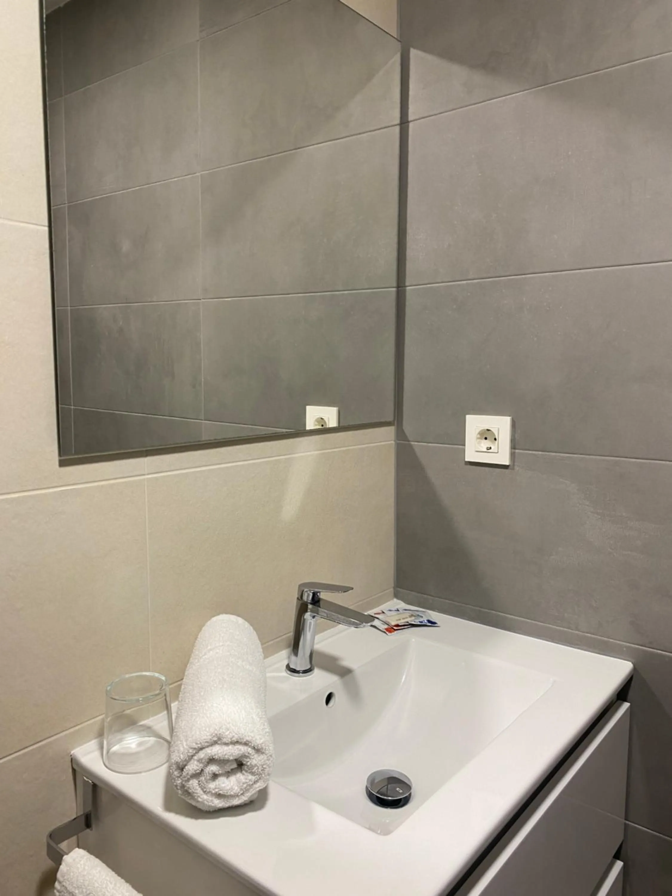 Bathroom in Hotel Restaurante Isape GBC