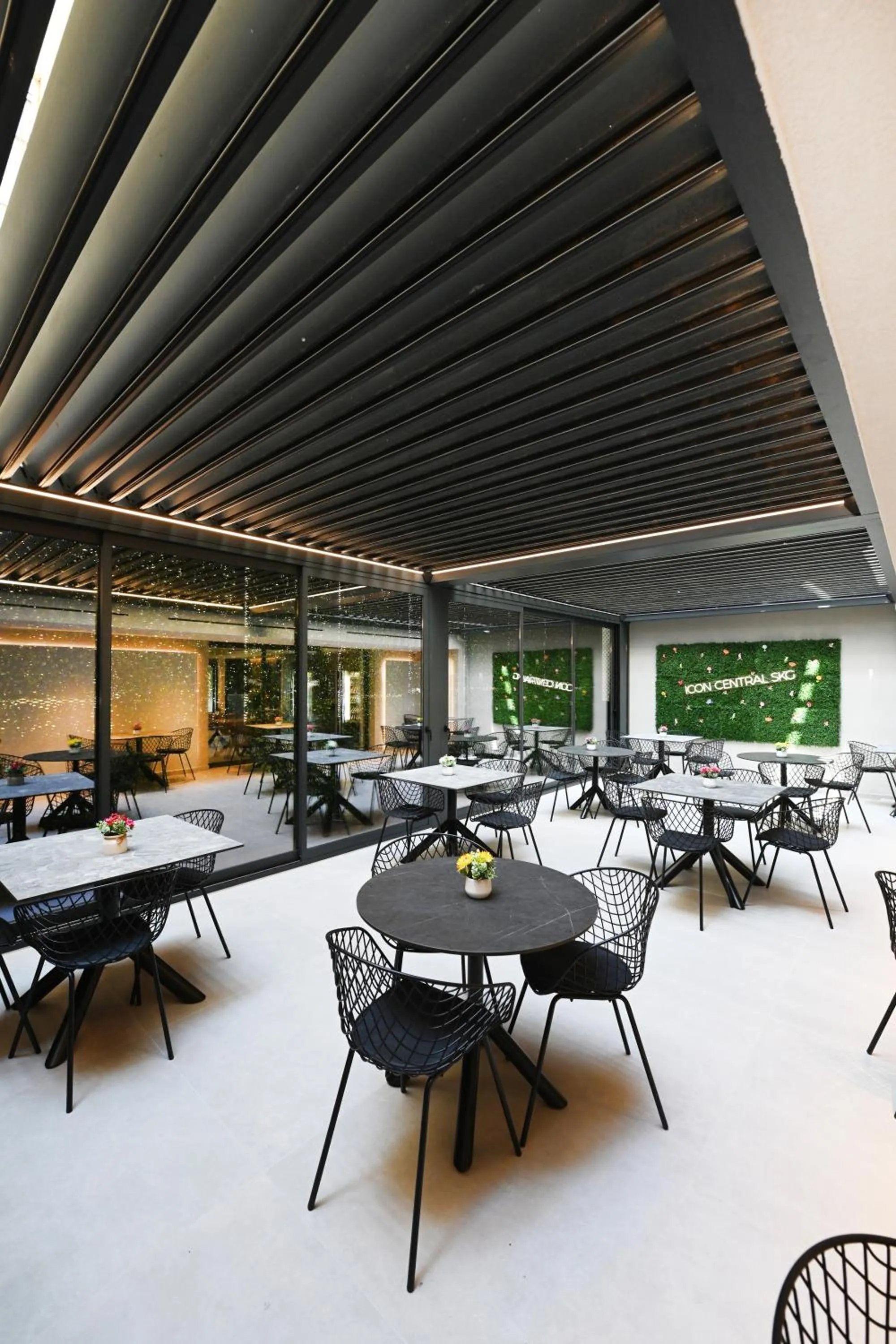 Day in Icon Central SKG