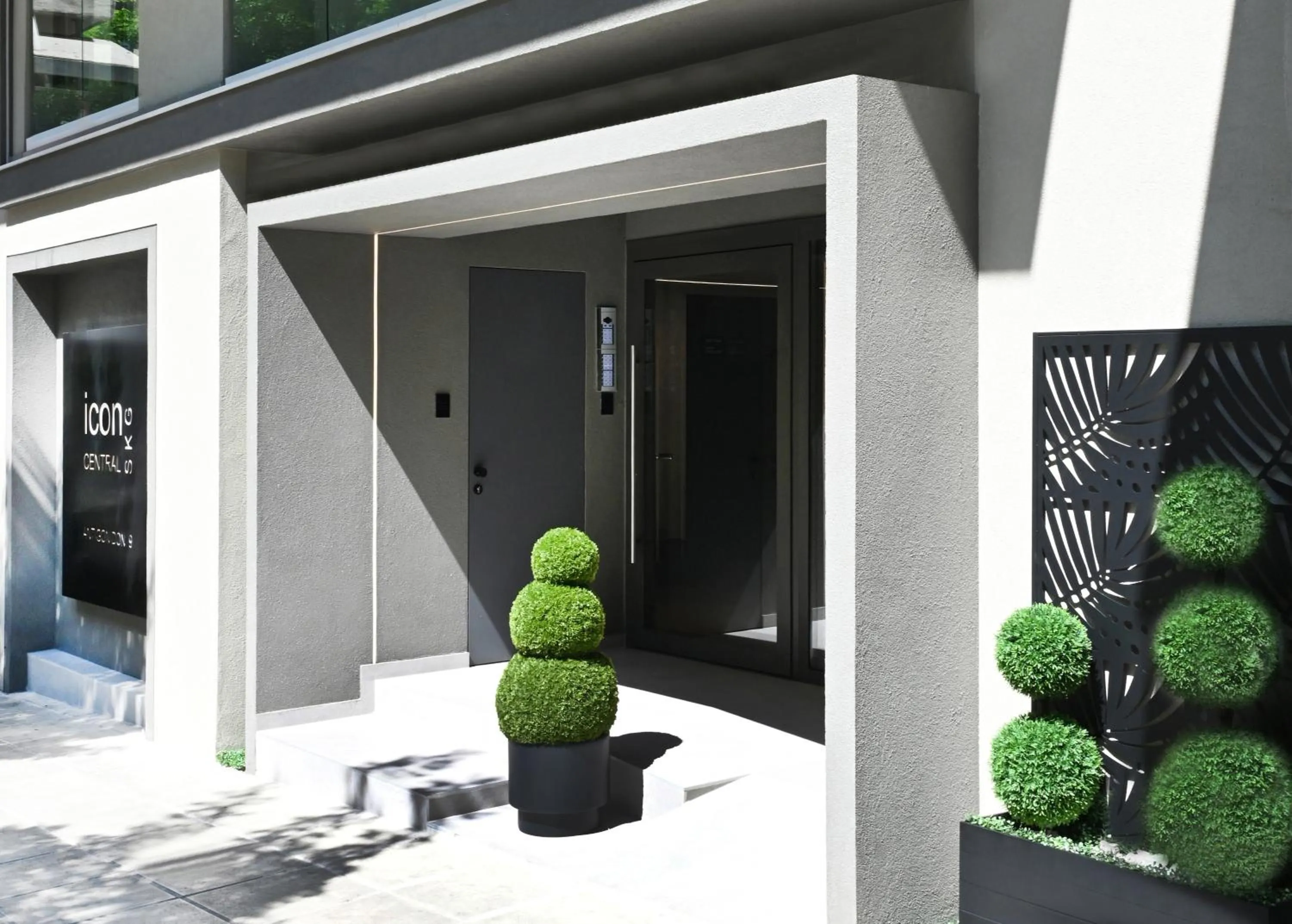 Property building in Icon Central SKG