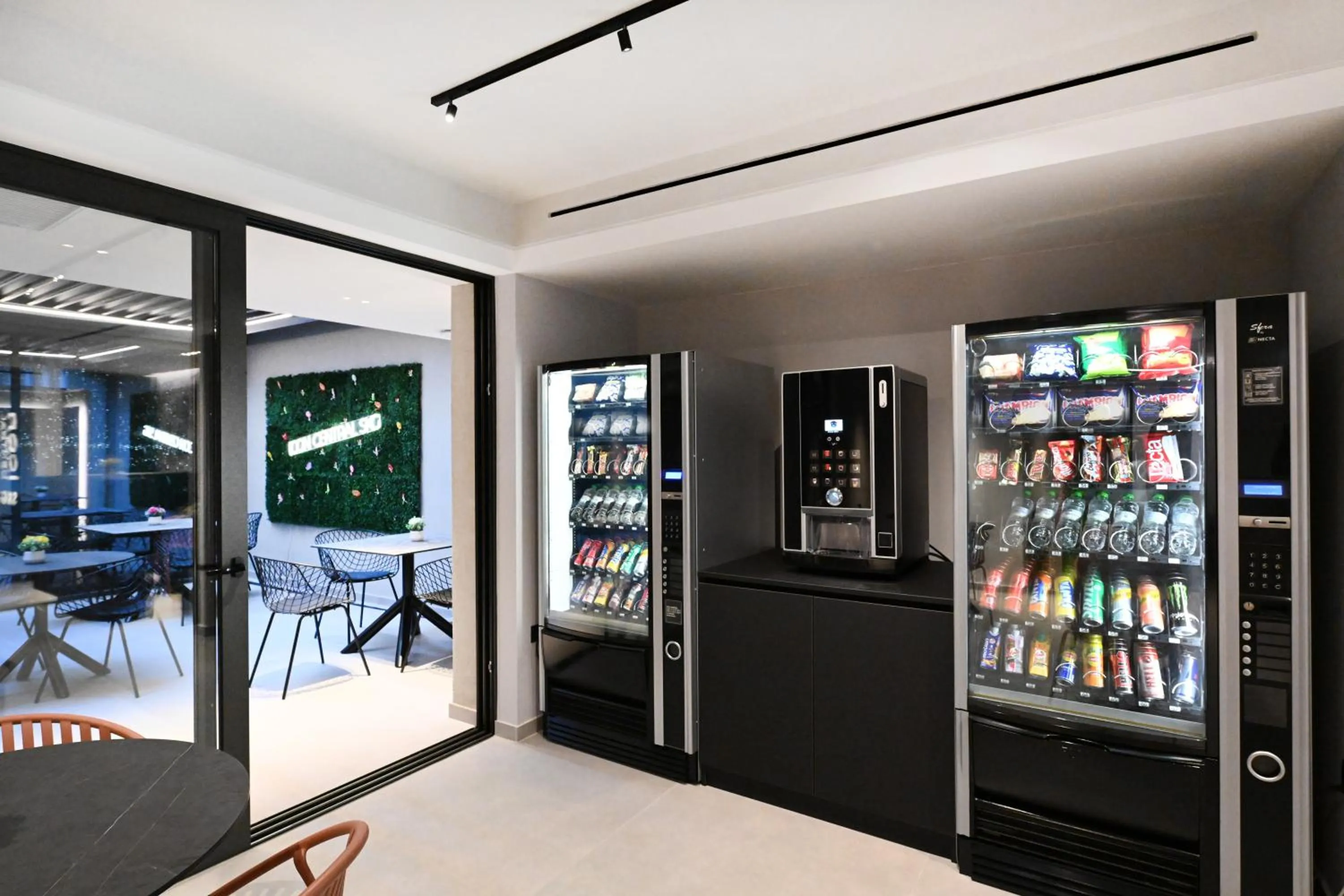 Communal lounge/ TV room in Icon Central SKG