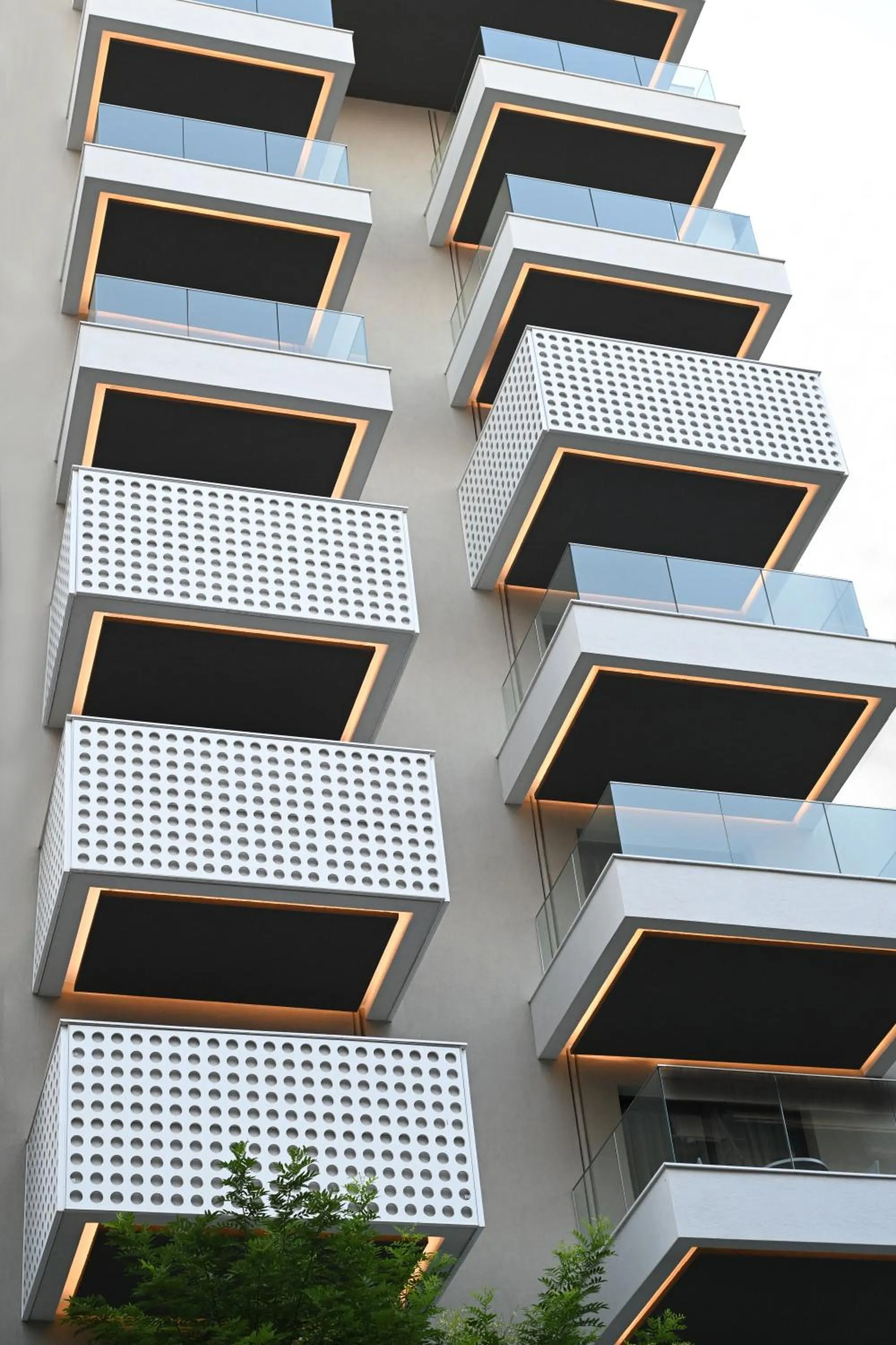 Property building in Icon Central SKG