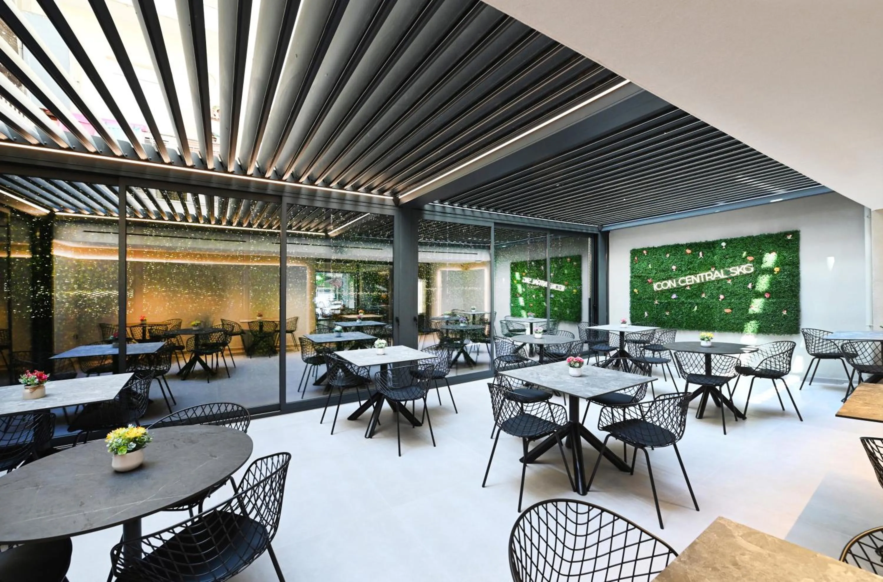 Communal lounge/ TV room in Icon Central SKG