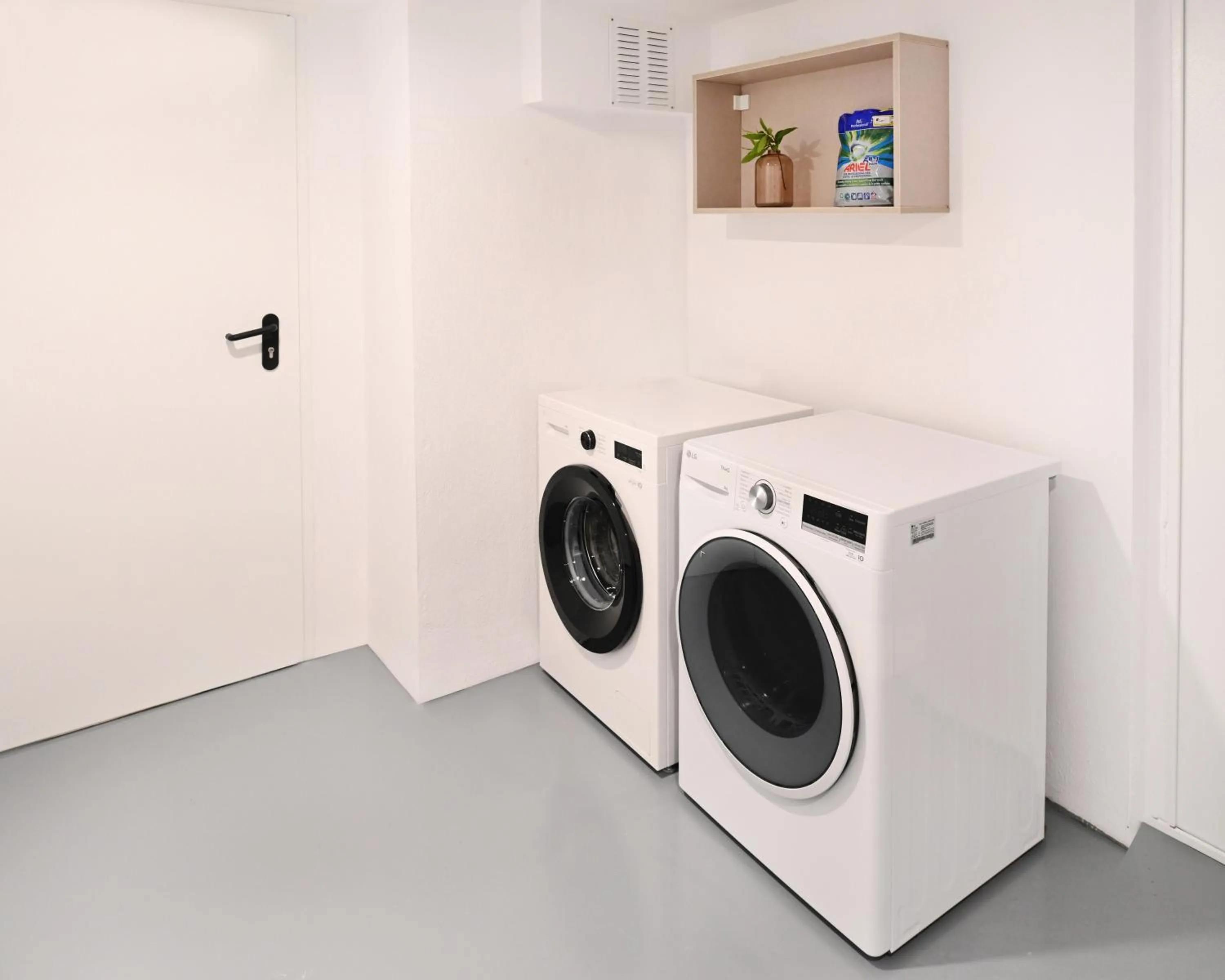 washing machine in Icon Central SKG