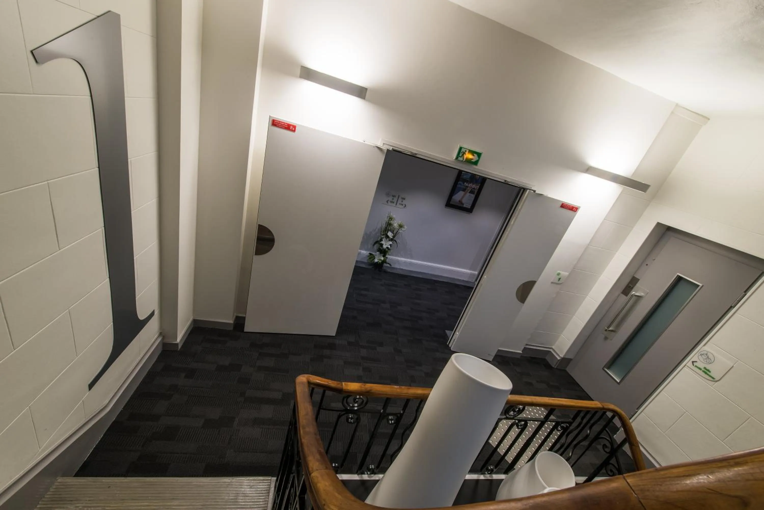 Area and facilities in Campanile Annecy Centre - Gare