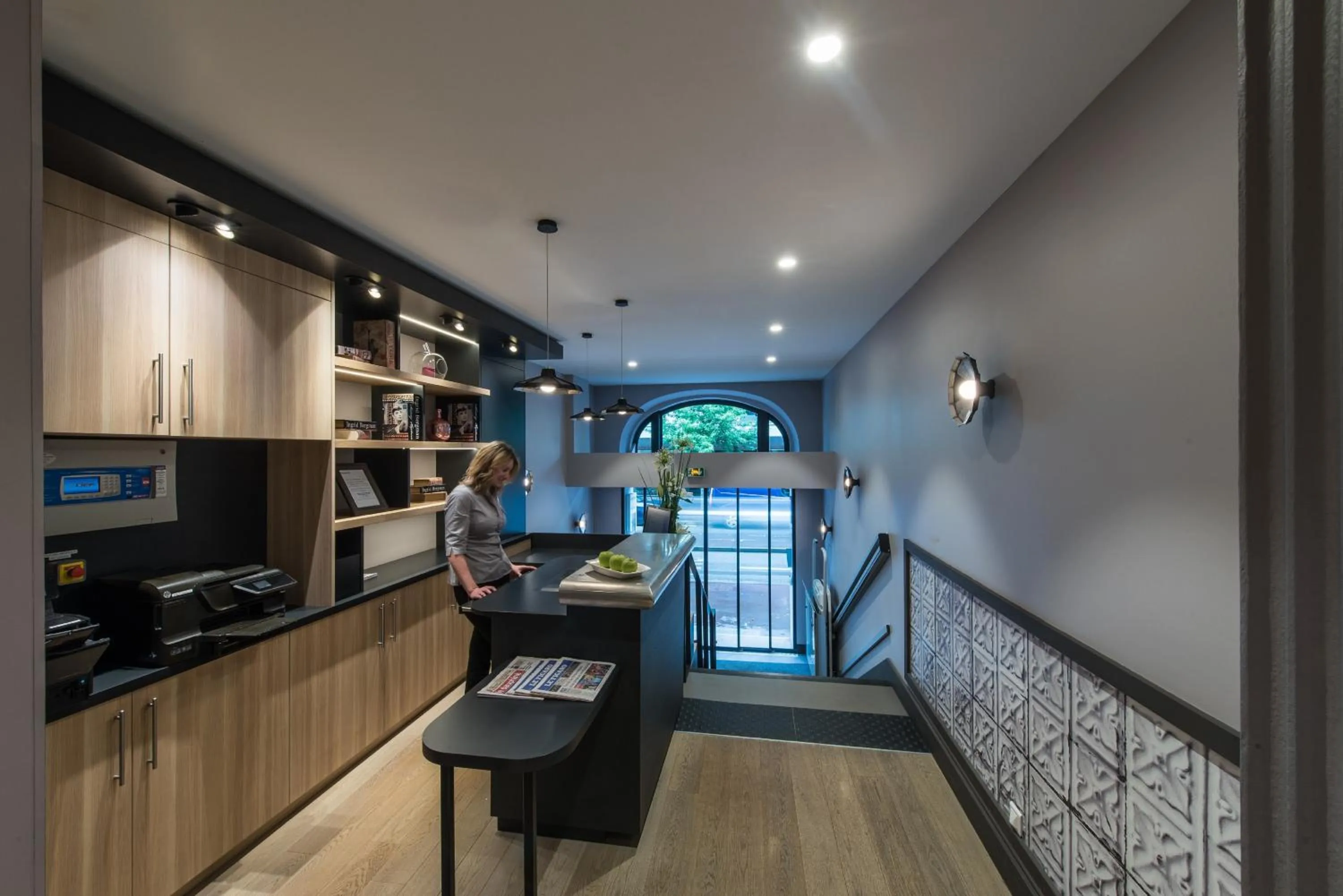 Lobby or reception in Campanile Annecy Centre - Gare