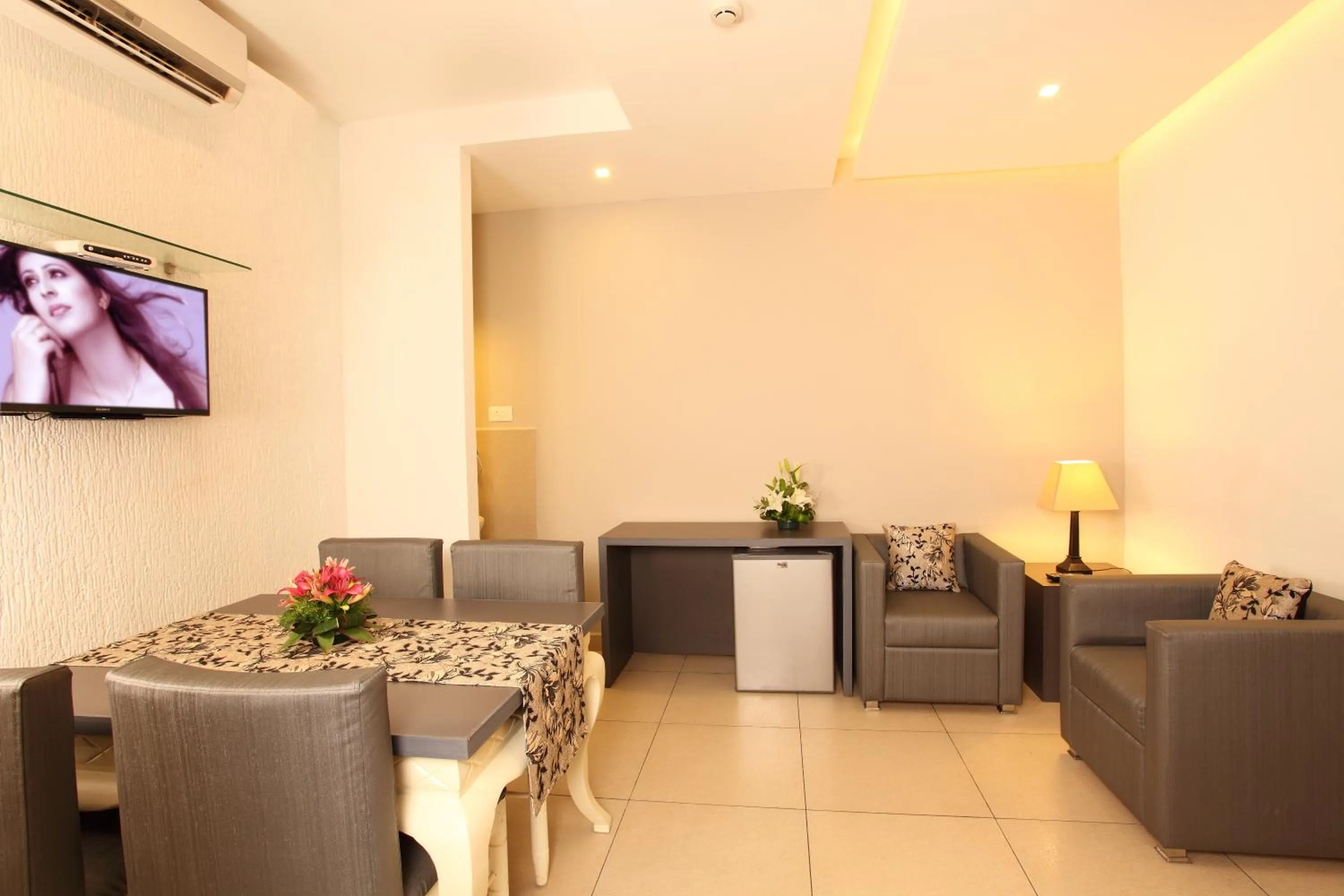 Living room in Hotel Luciya Palace