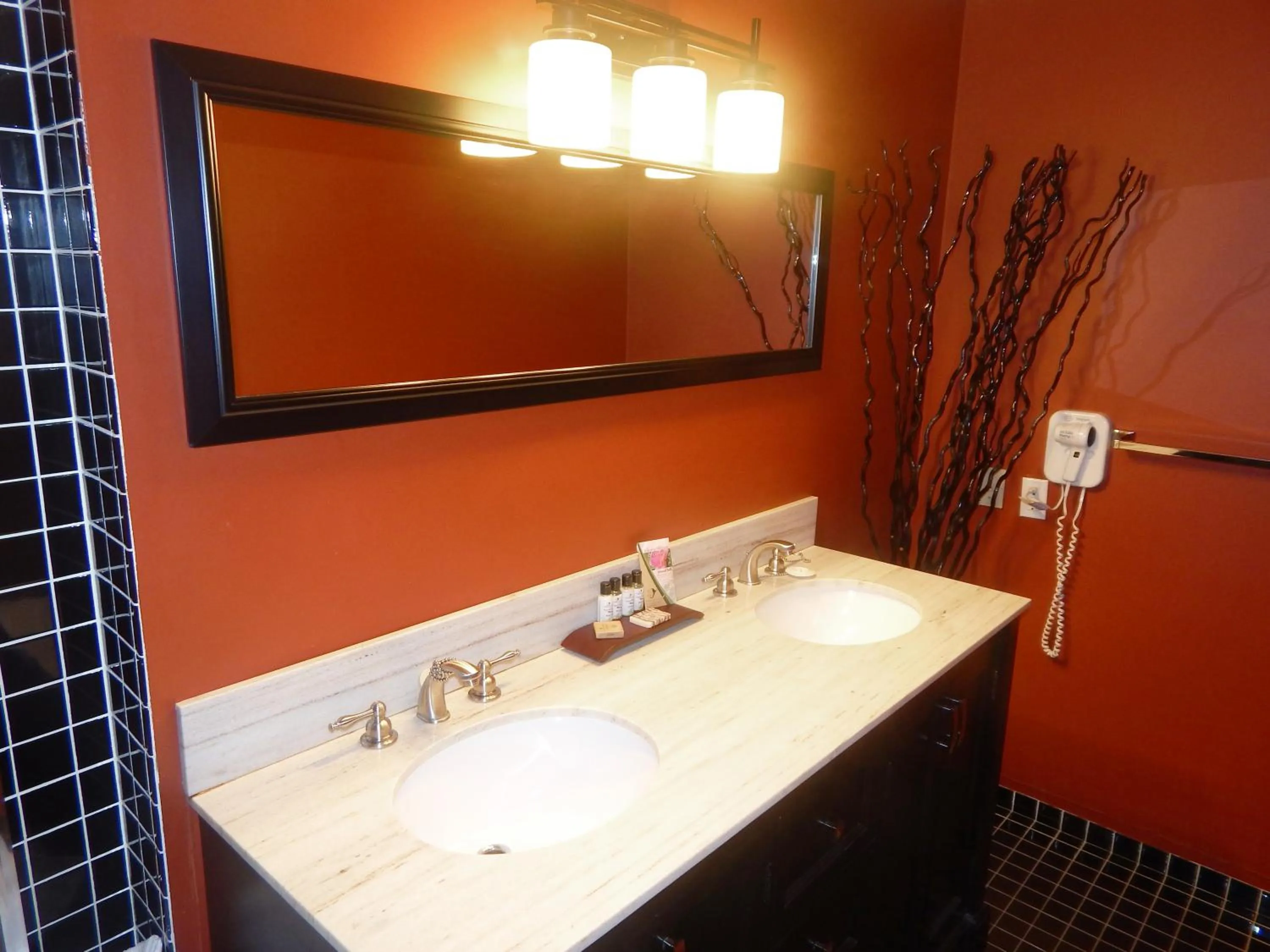 Bathroom in Copper River Inn