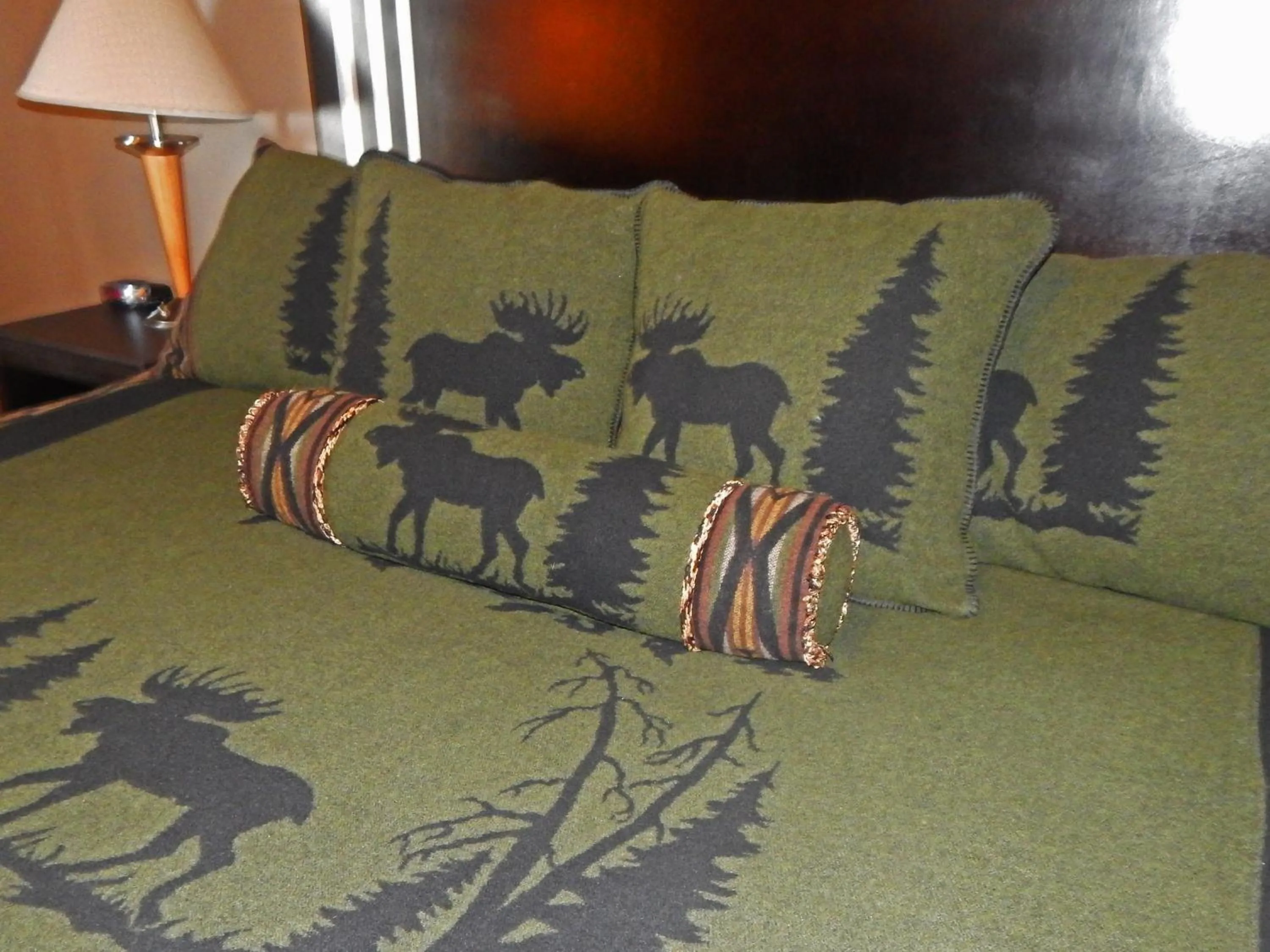 Bedroom in Copper River Inn