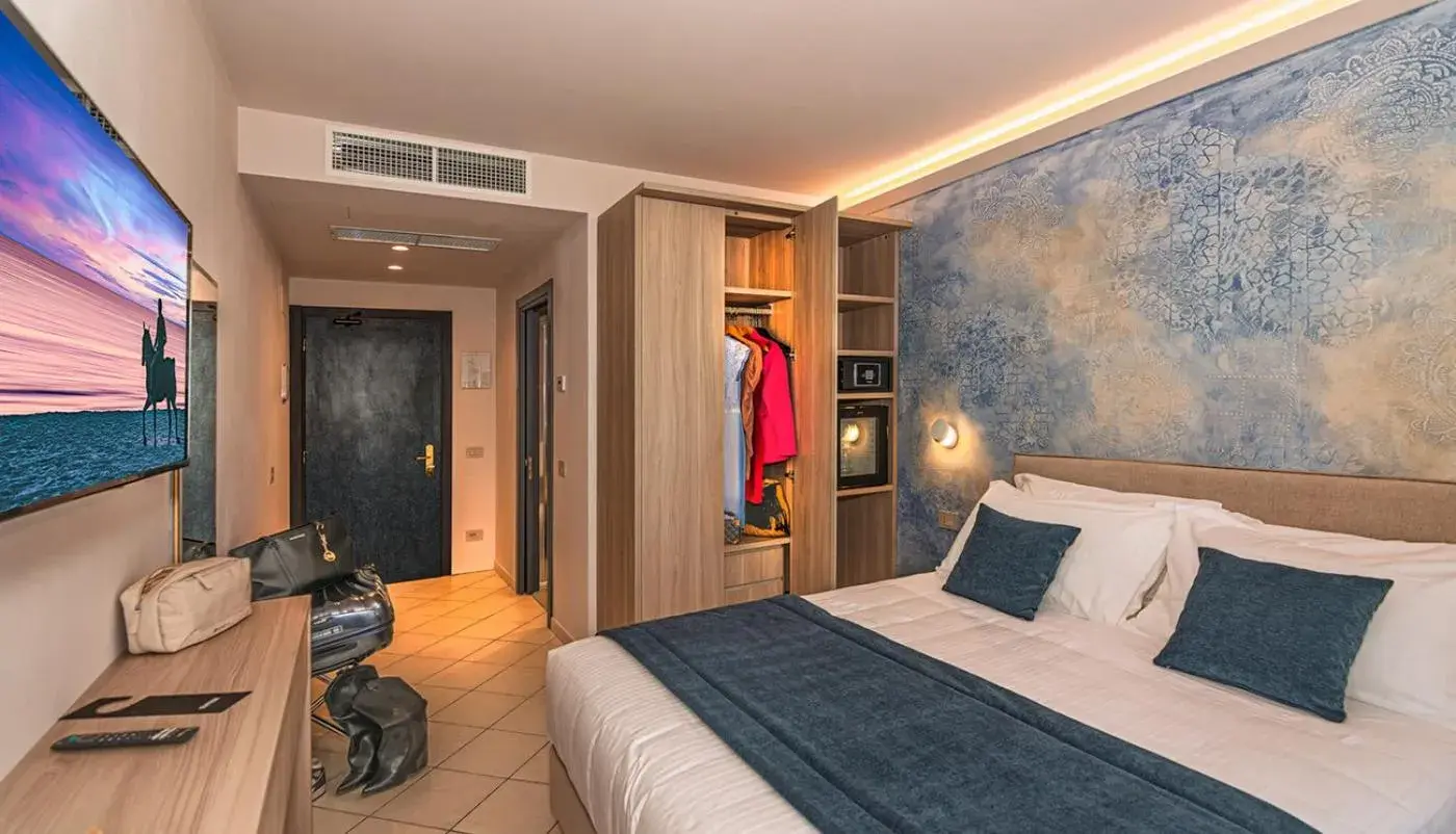 Double Room with Balcony in Hotel Harmony-Smile Double Room with Balcony in Hotel Harmony-Smile