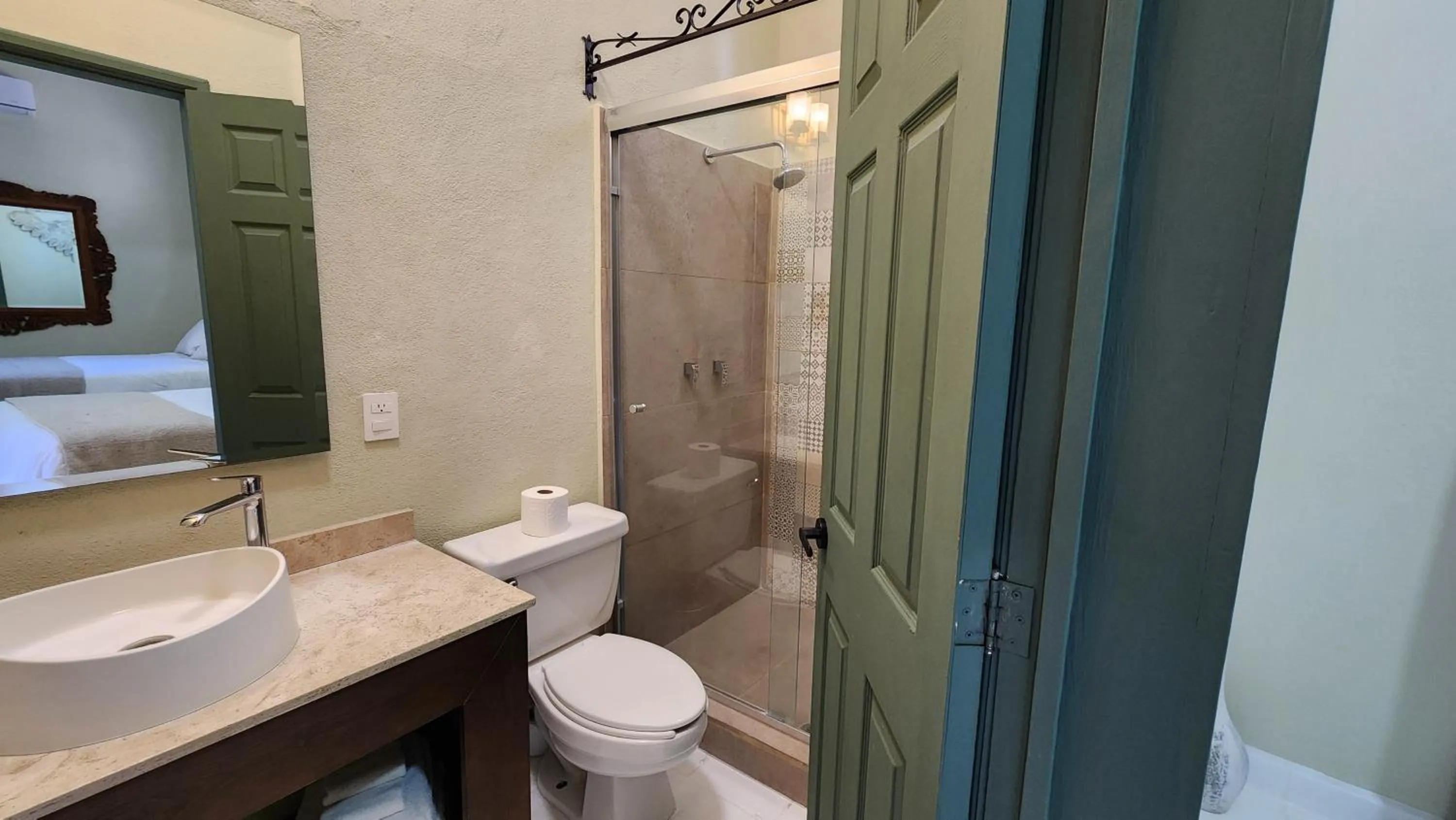 Toilet in Mansion San Miguel