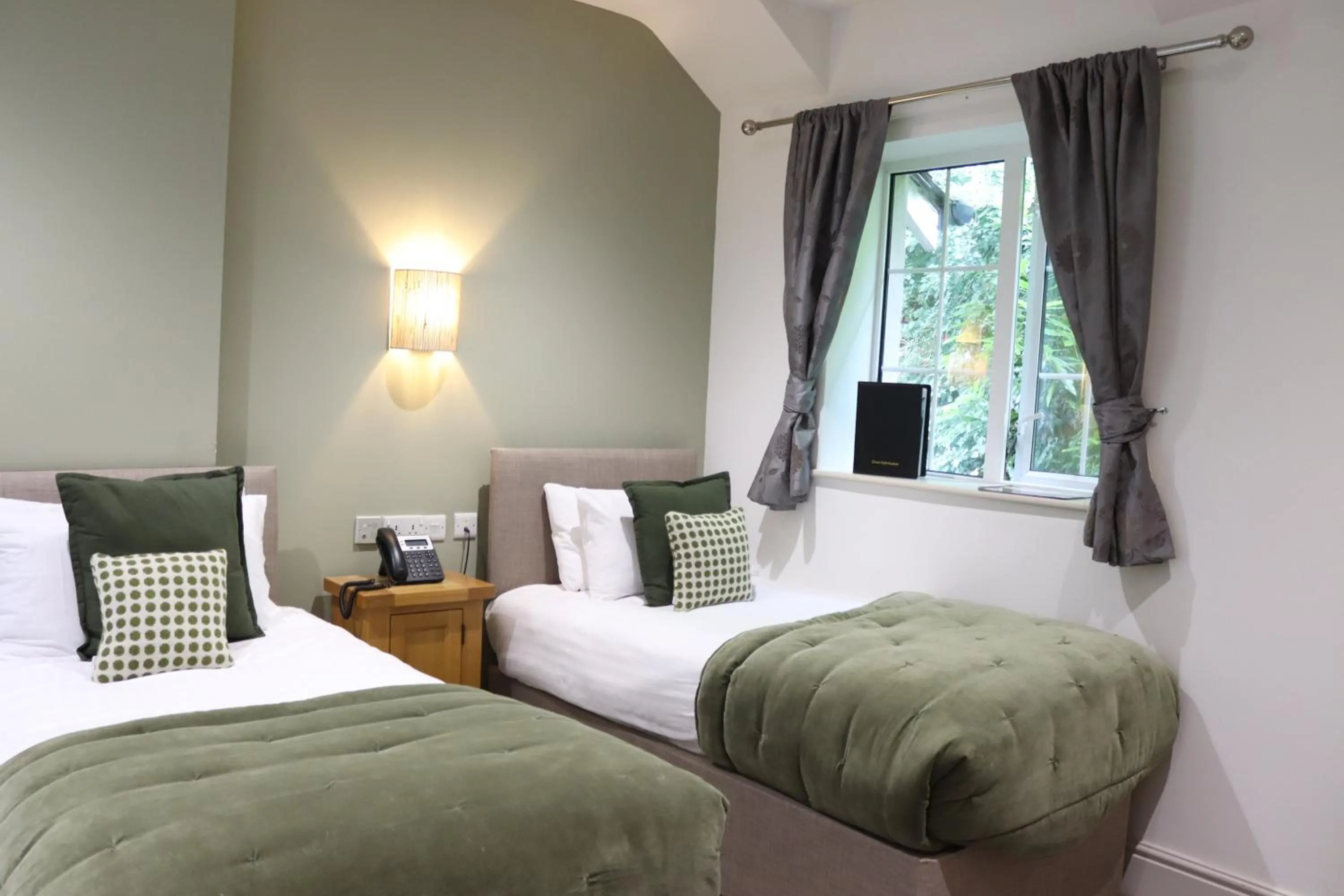 Photo of the whole room, Bed in Gwesty Seren Hotel