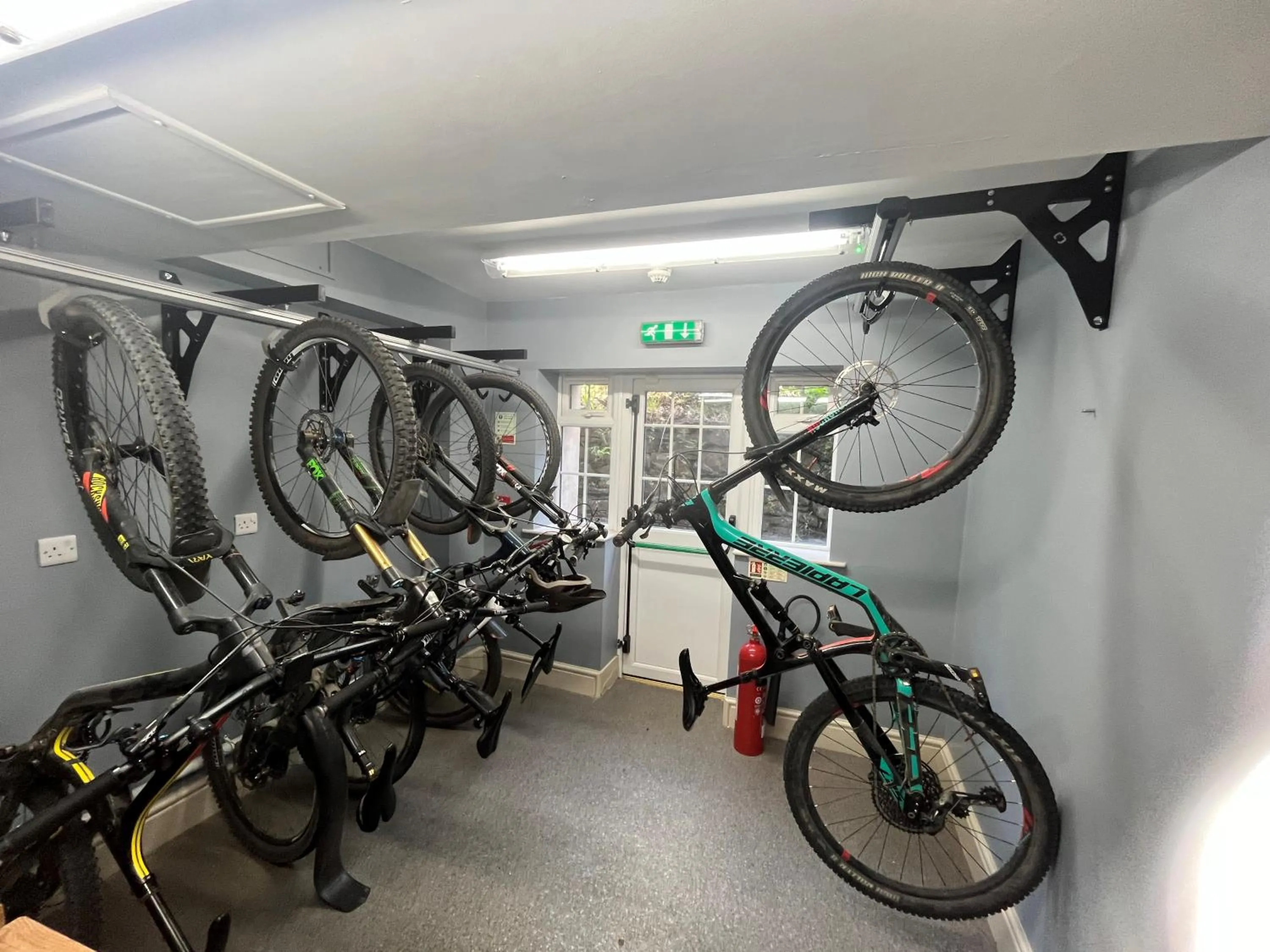 Cycling in Gwesty Seren Hotel