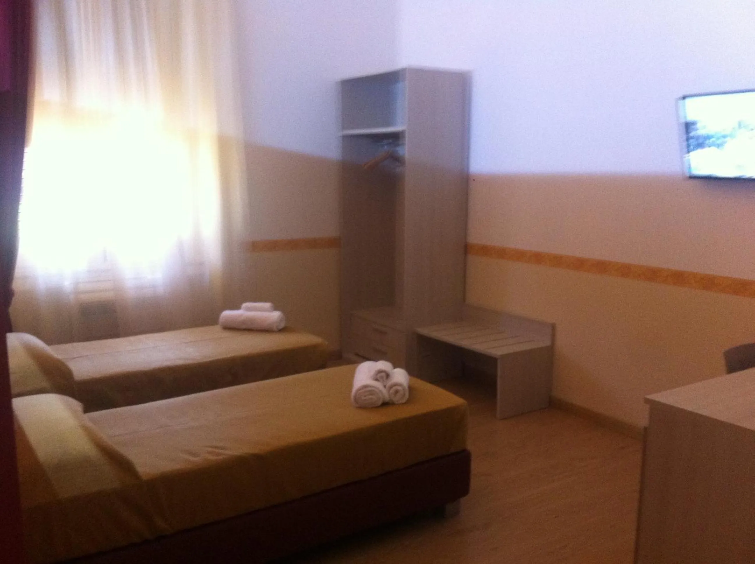 Photo of the whole room, Bed in B&B The Queens