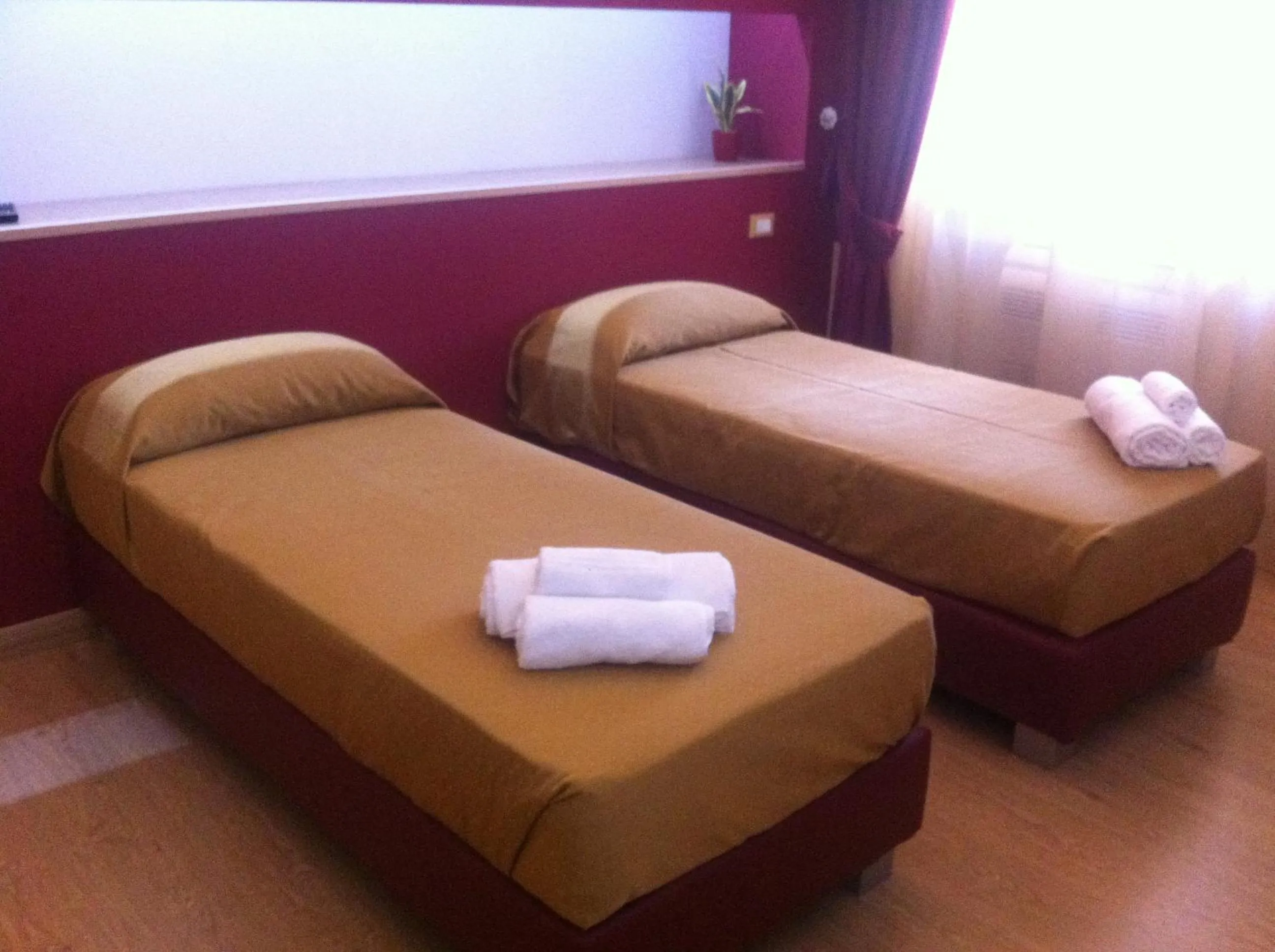 Photo of the whole room, Bed in B&B The Queens