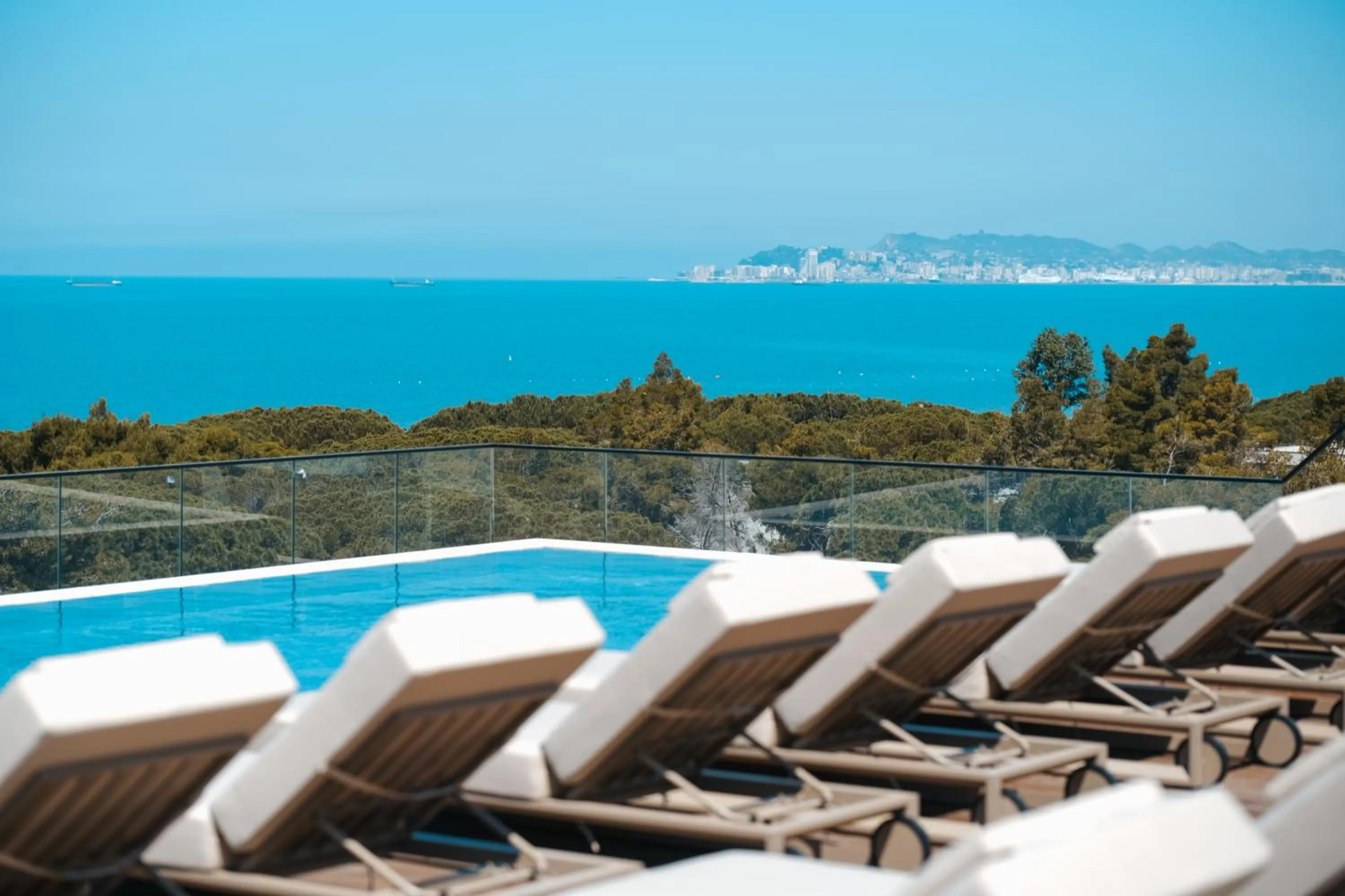 Restaurant/places to eat in Grand VM Conference & SPA