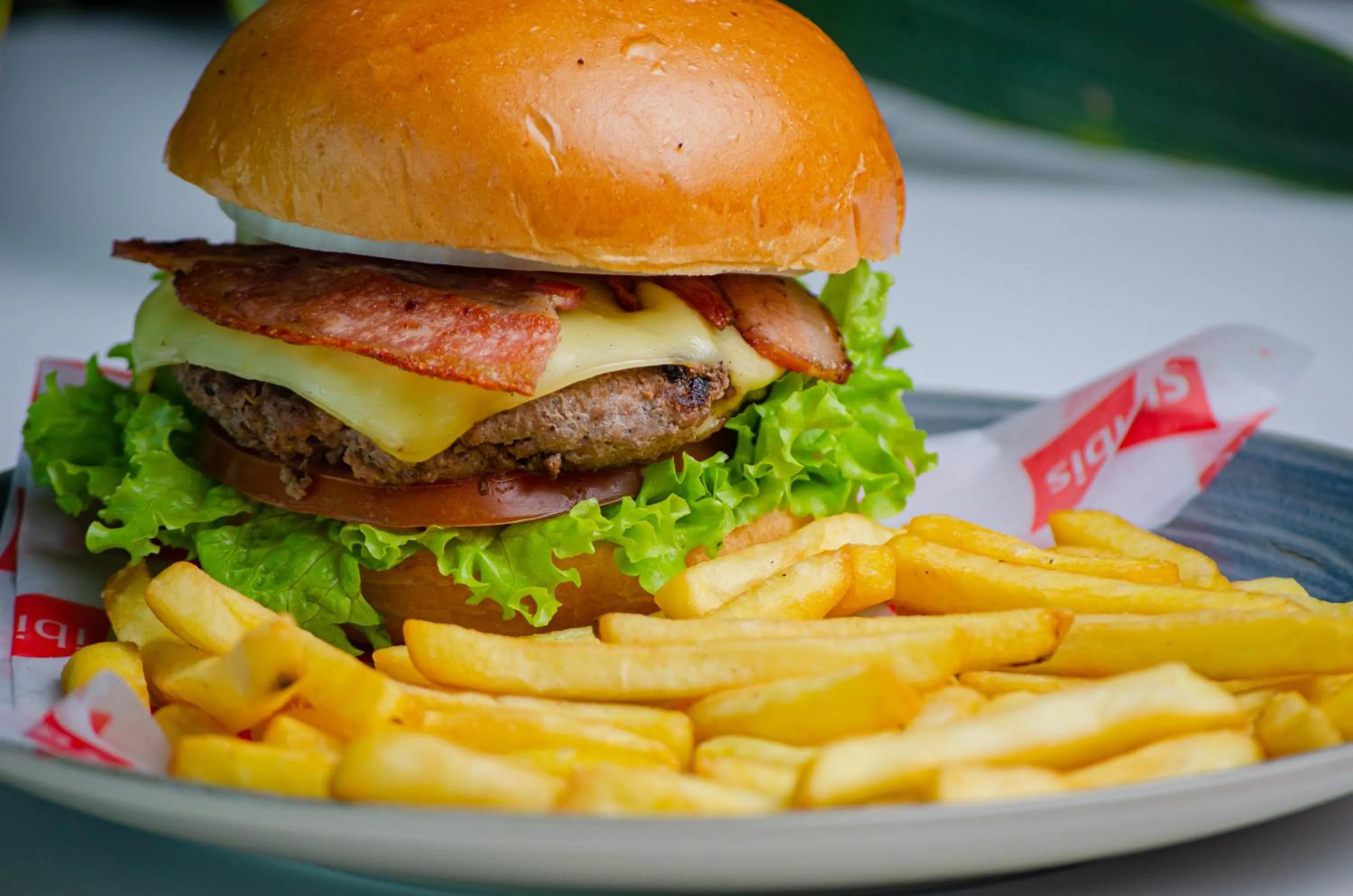 Restaurant/places to eat in ibis Cartagena Marbella