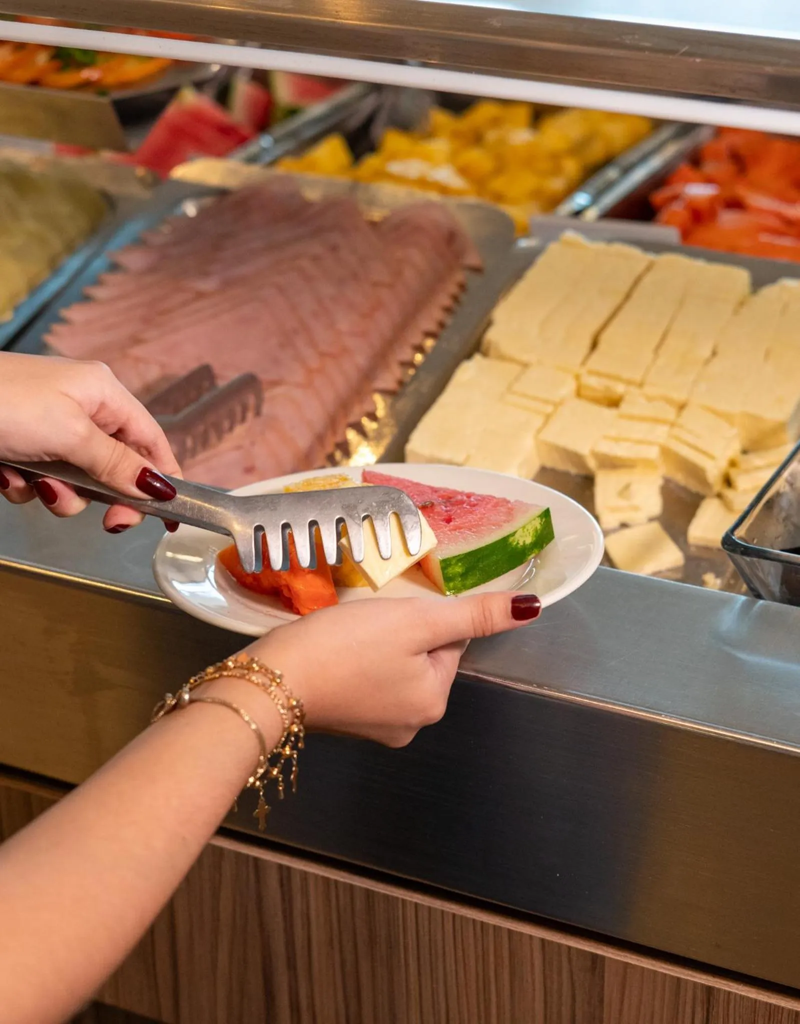 Restaurant/places to eat in ibis Cartagena Marbella