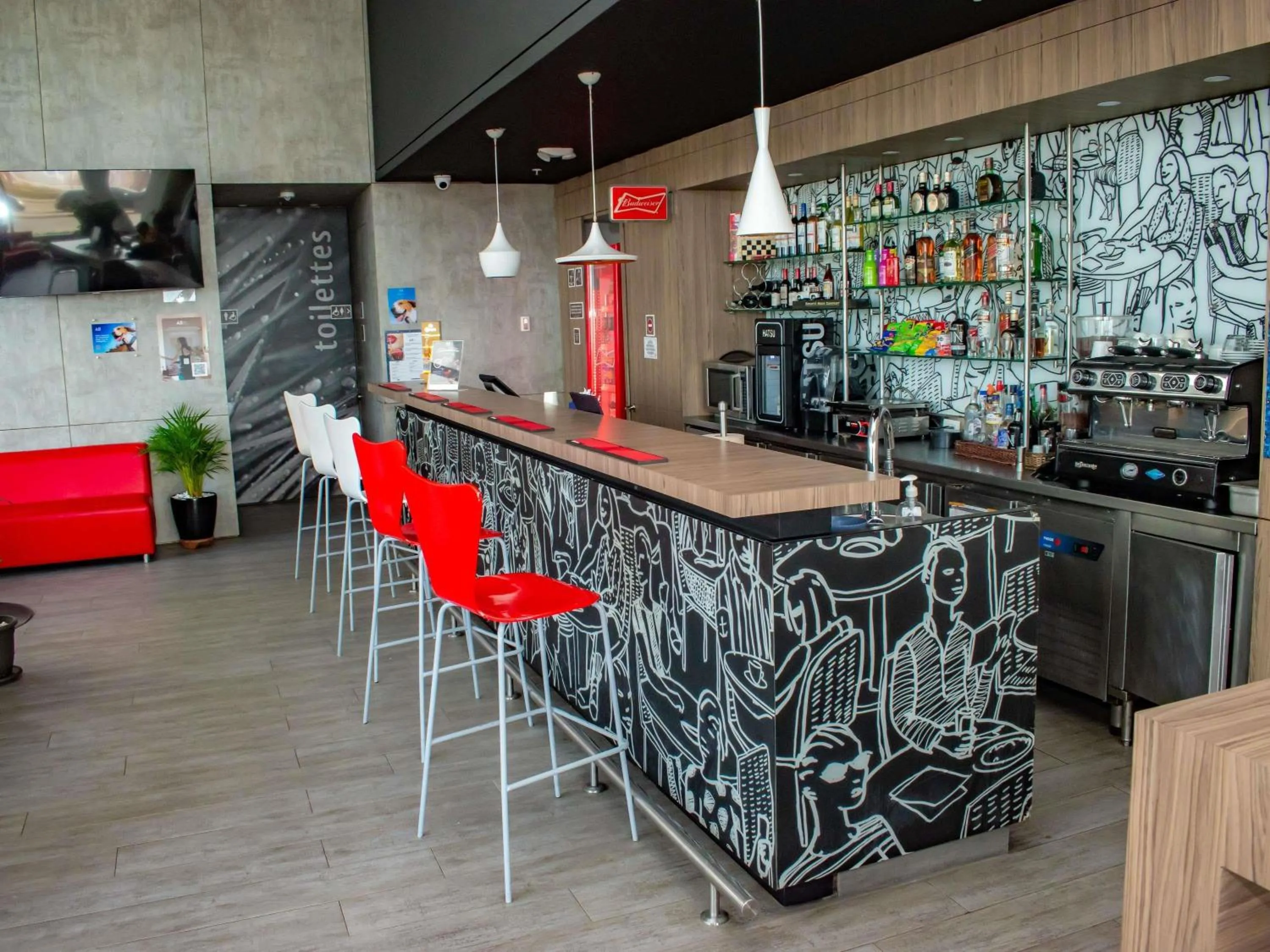 Lounge or bar in ibis Cartagena Marbella