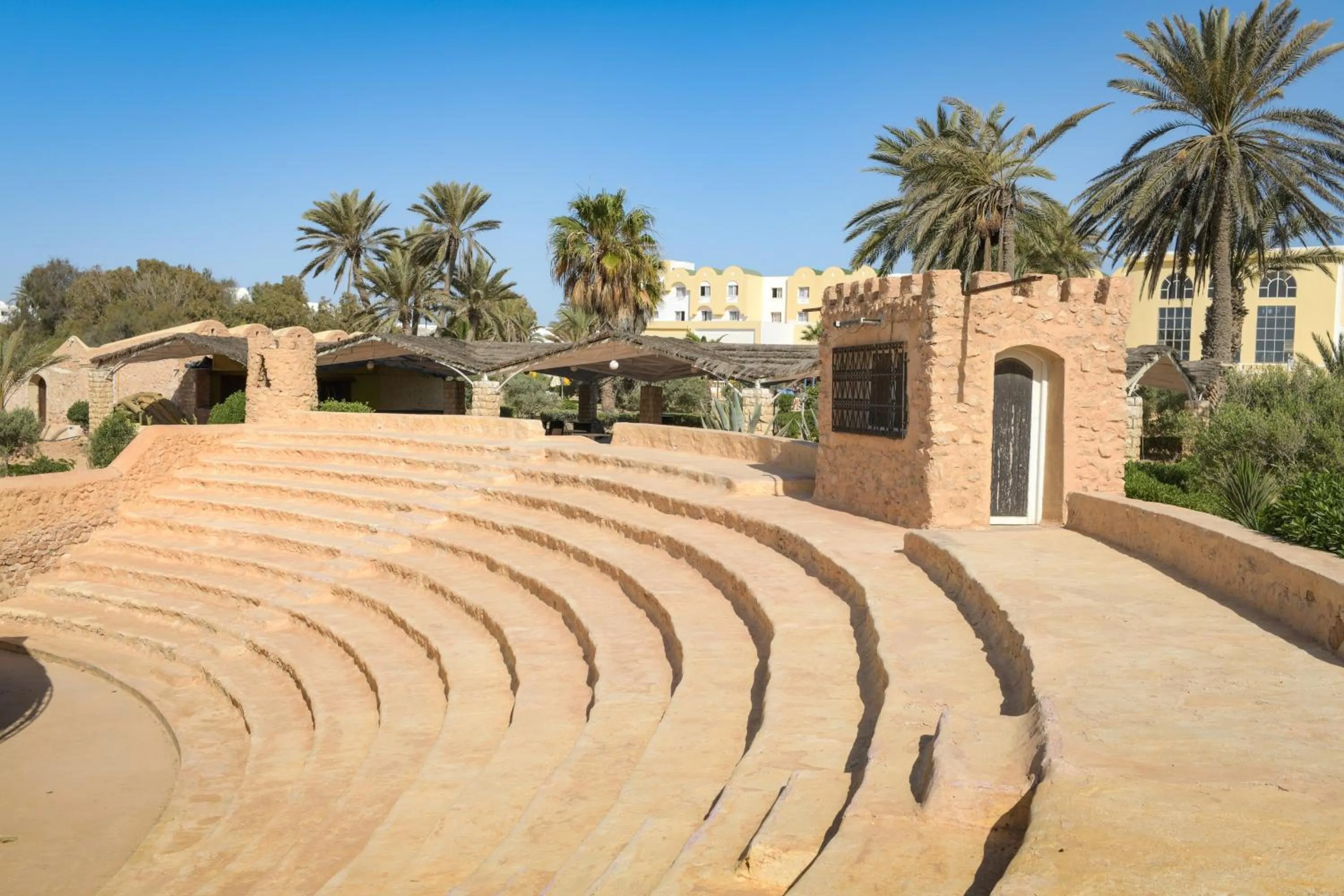 Property building in Djerba Castille- Couples and Families