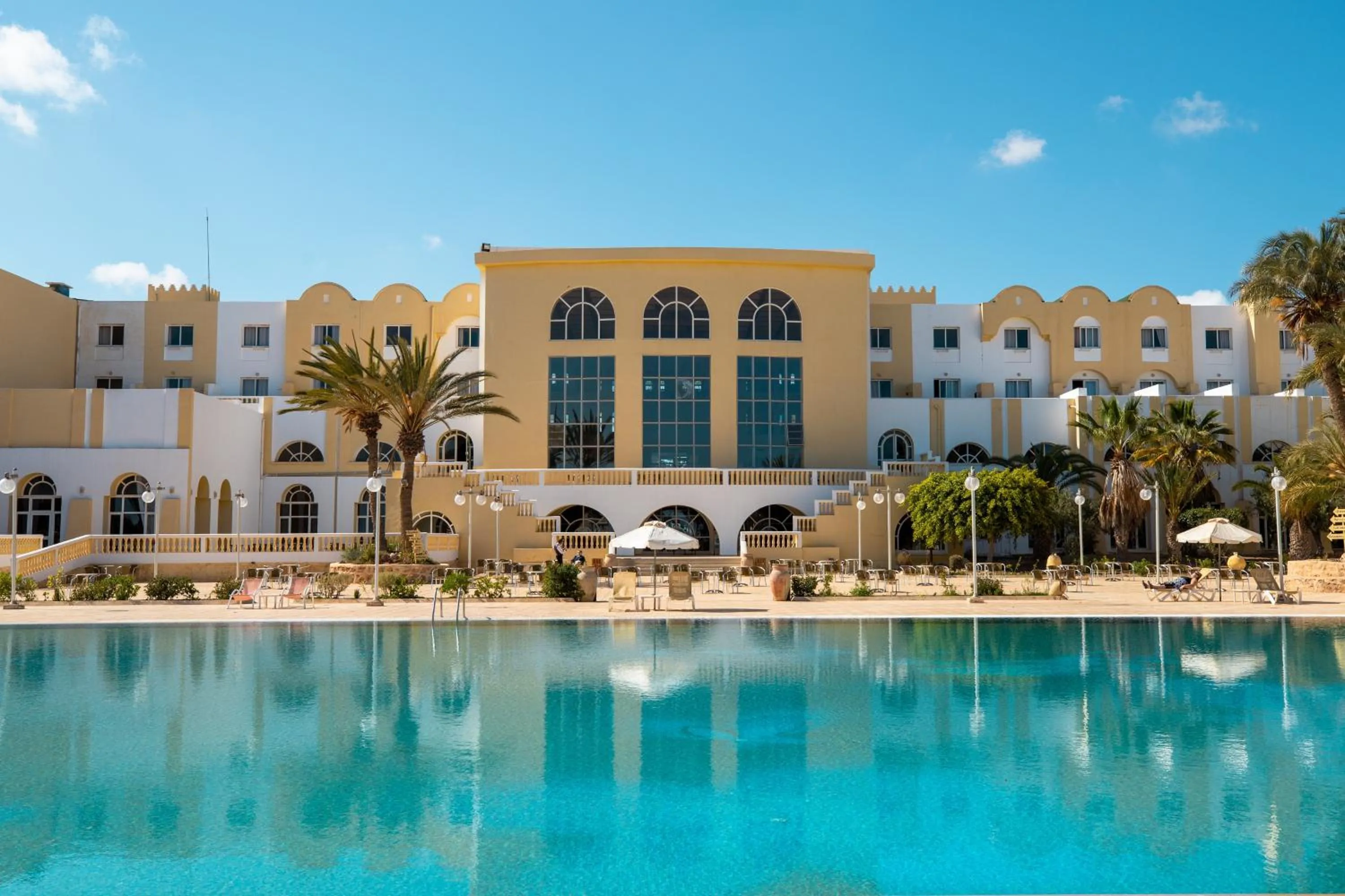 Swimming pool in Djerba Castille- Couples and Families