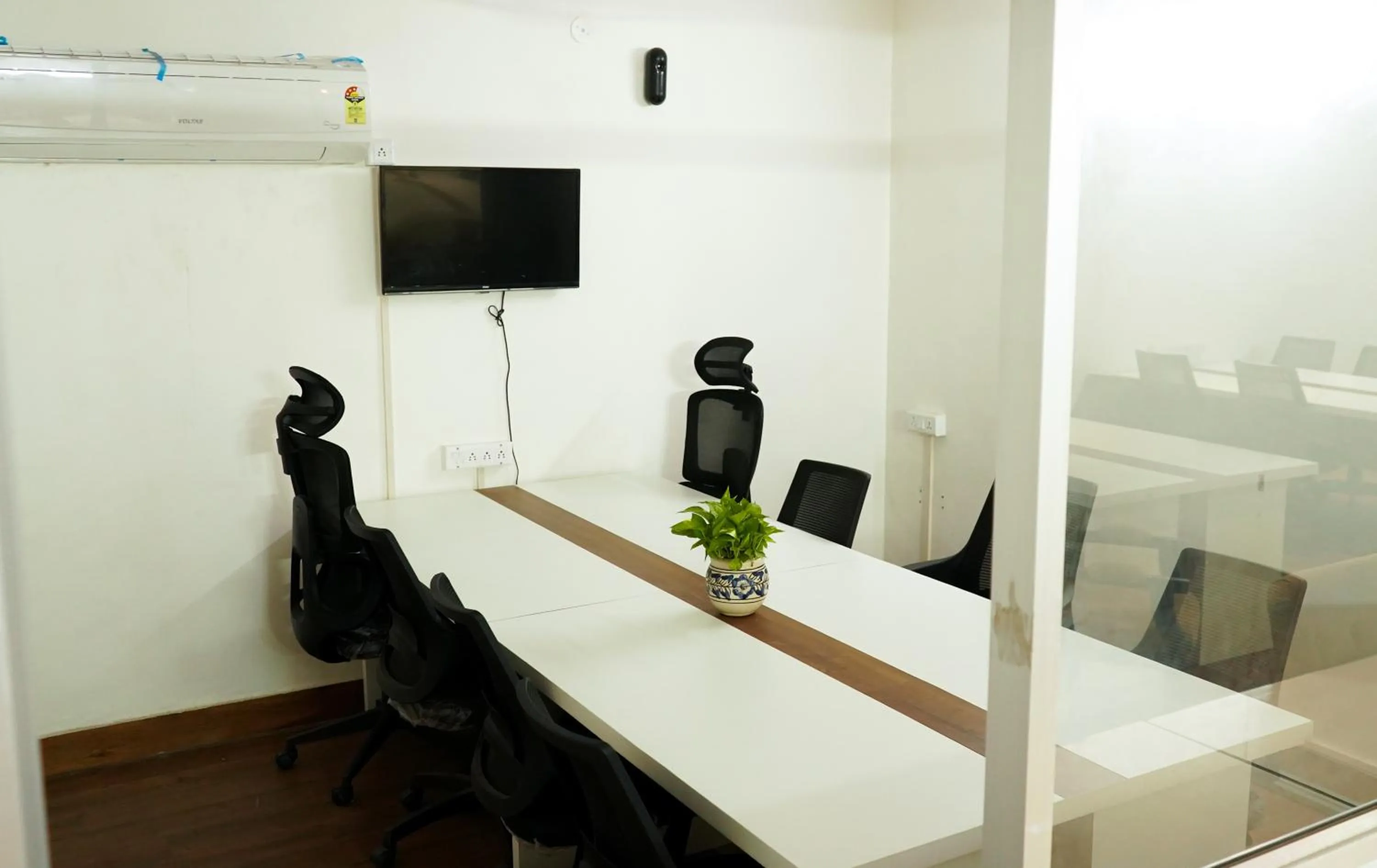 Meeting/conference room in J Startup House - Coliving & Coworking, Jaipur - C Scheme
