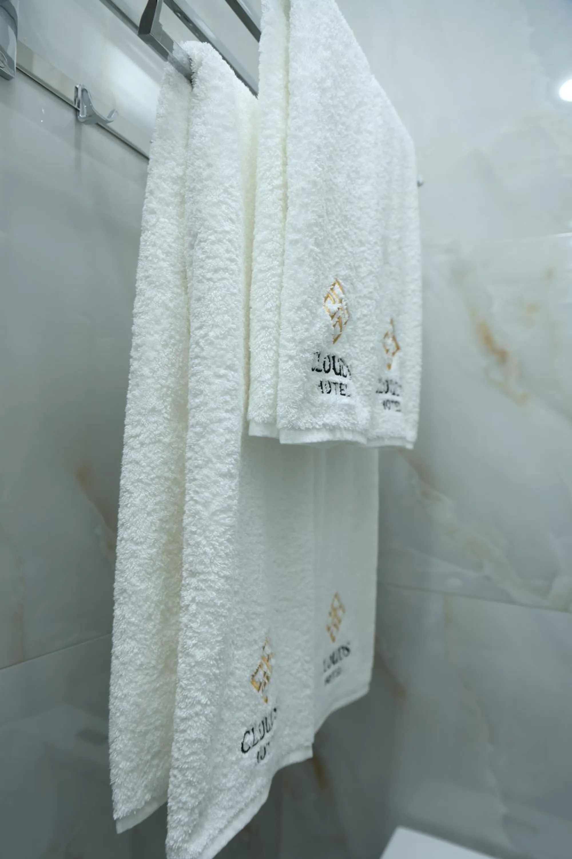 Shower in Clouds Hotel