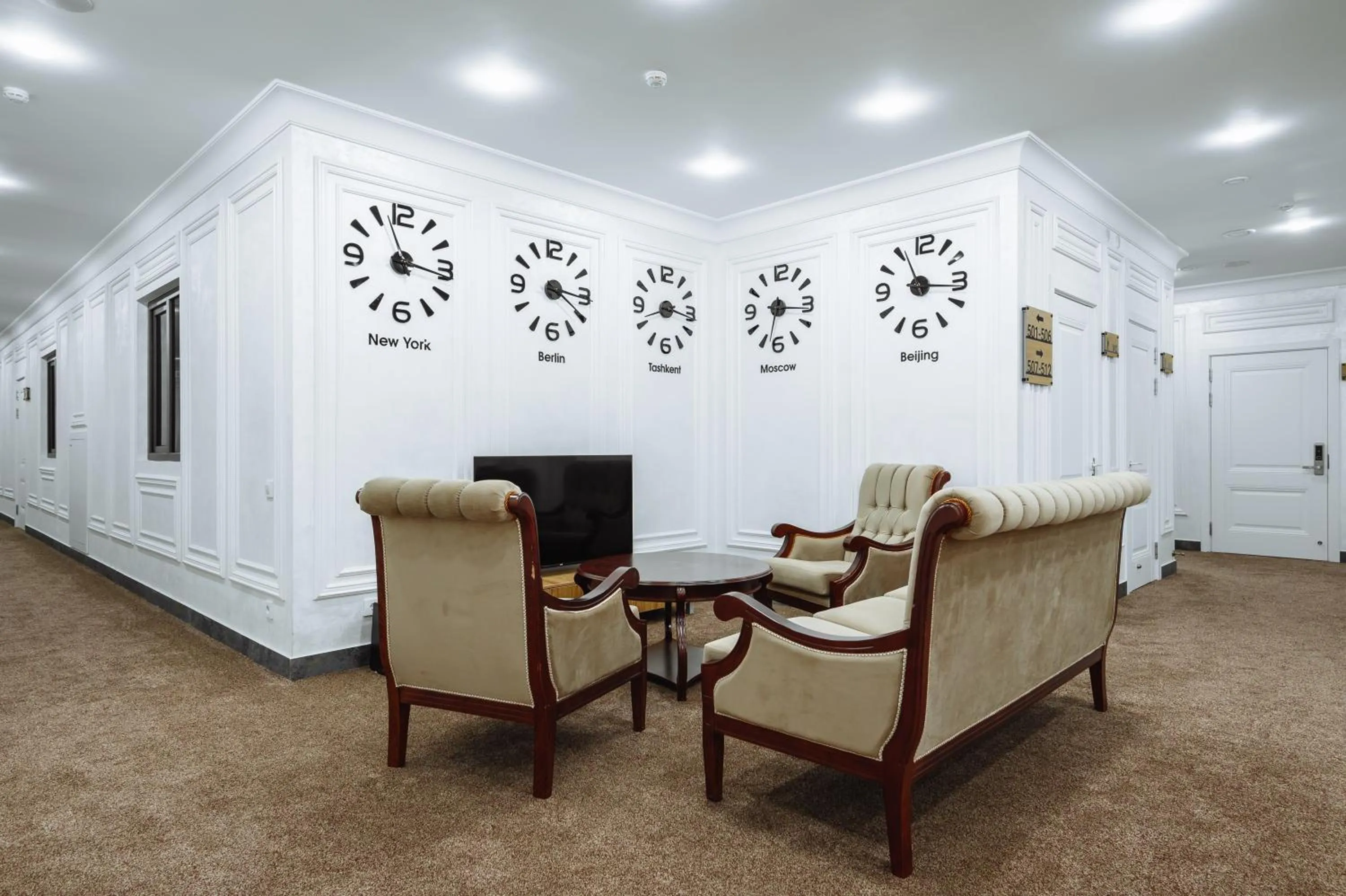 Lobby or reception in Clouds Hotel