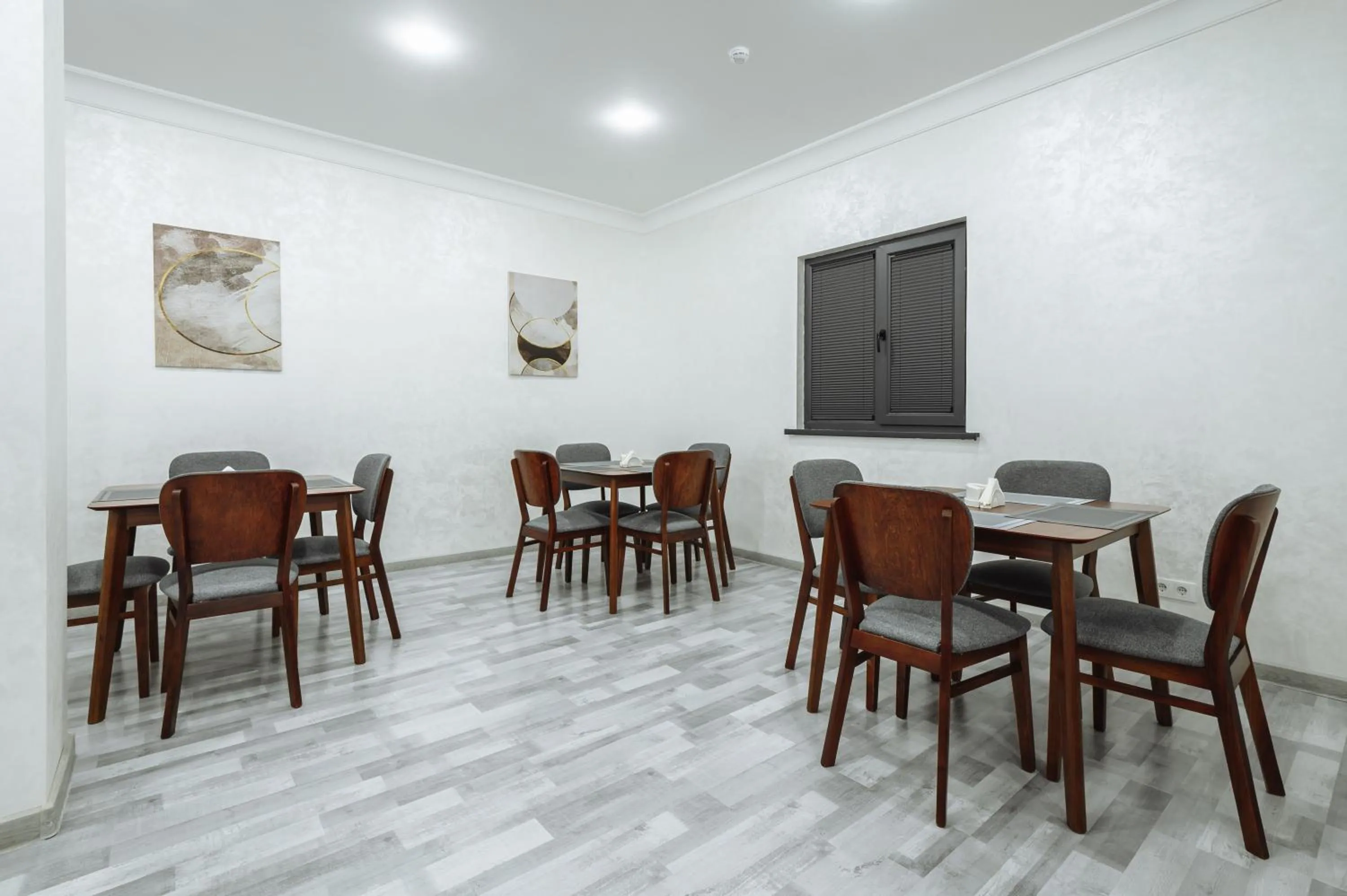 Dining area in Clouds Hotel