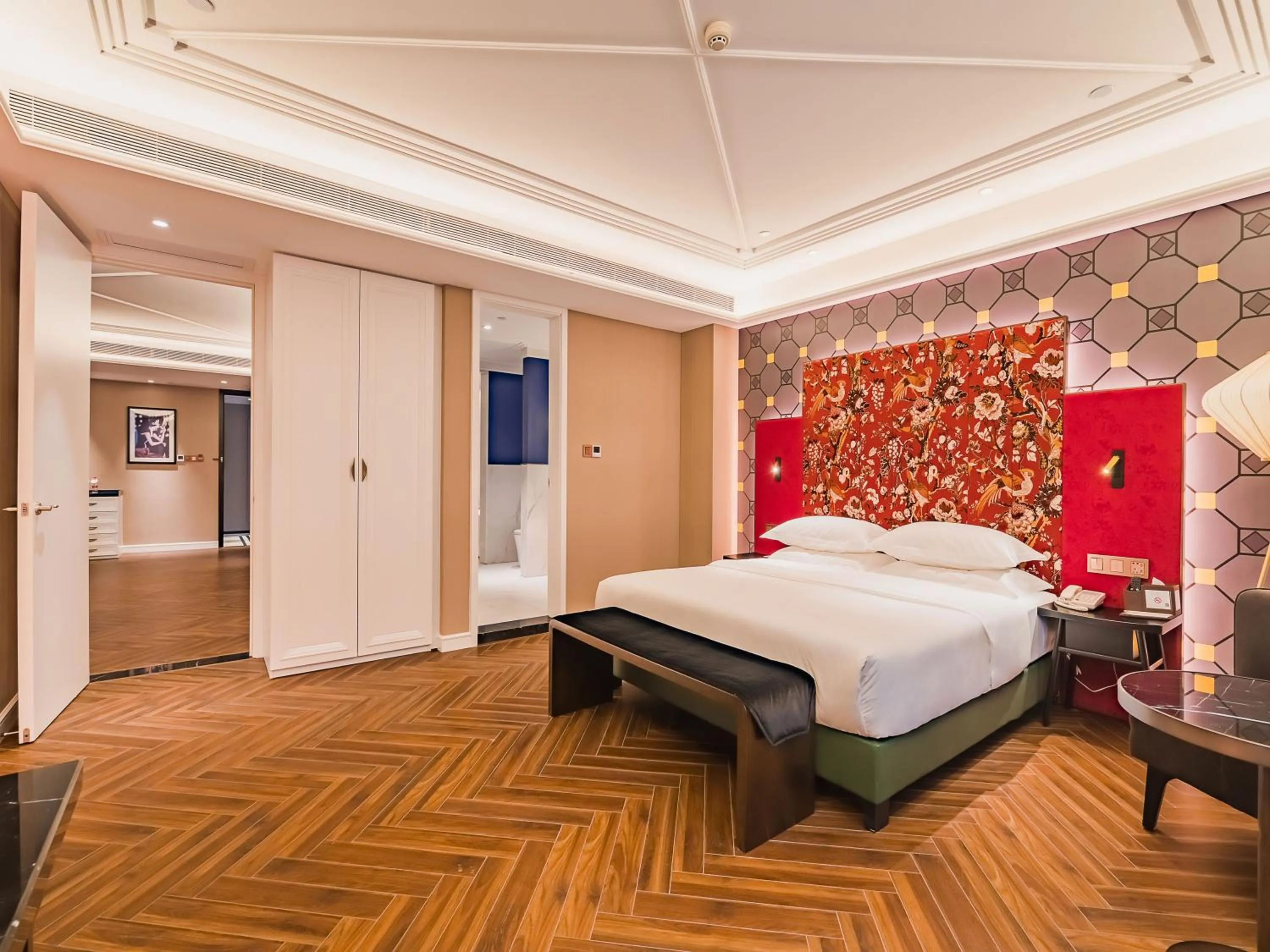 Metropolo Hotel Guangzhou Hanxi Chimelong Wanbo Subway Station