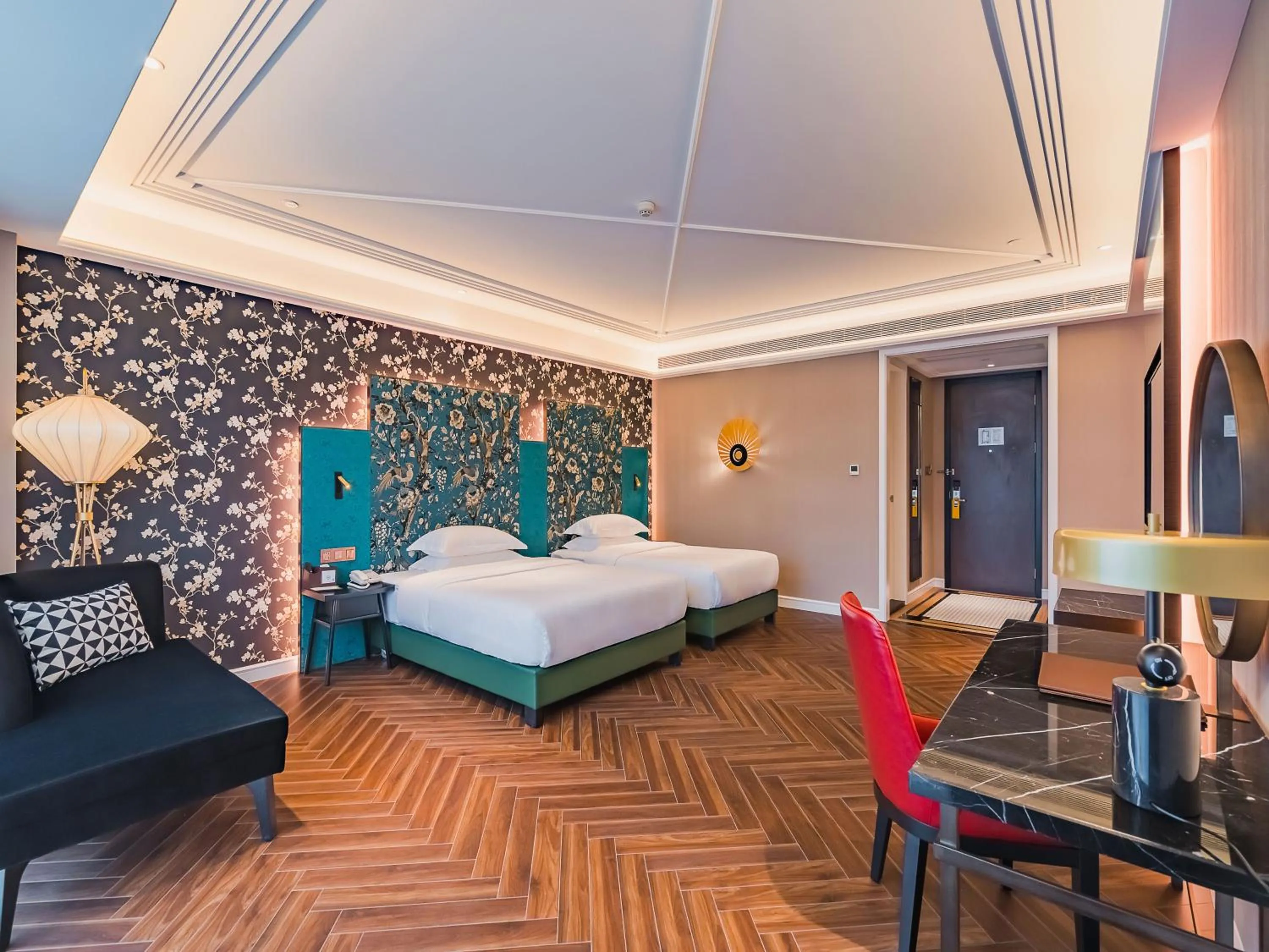 Metropolo Hotel Guangzhou Hanxi Chimelong Wanbo Subway Station