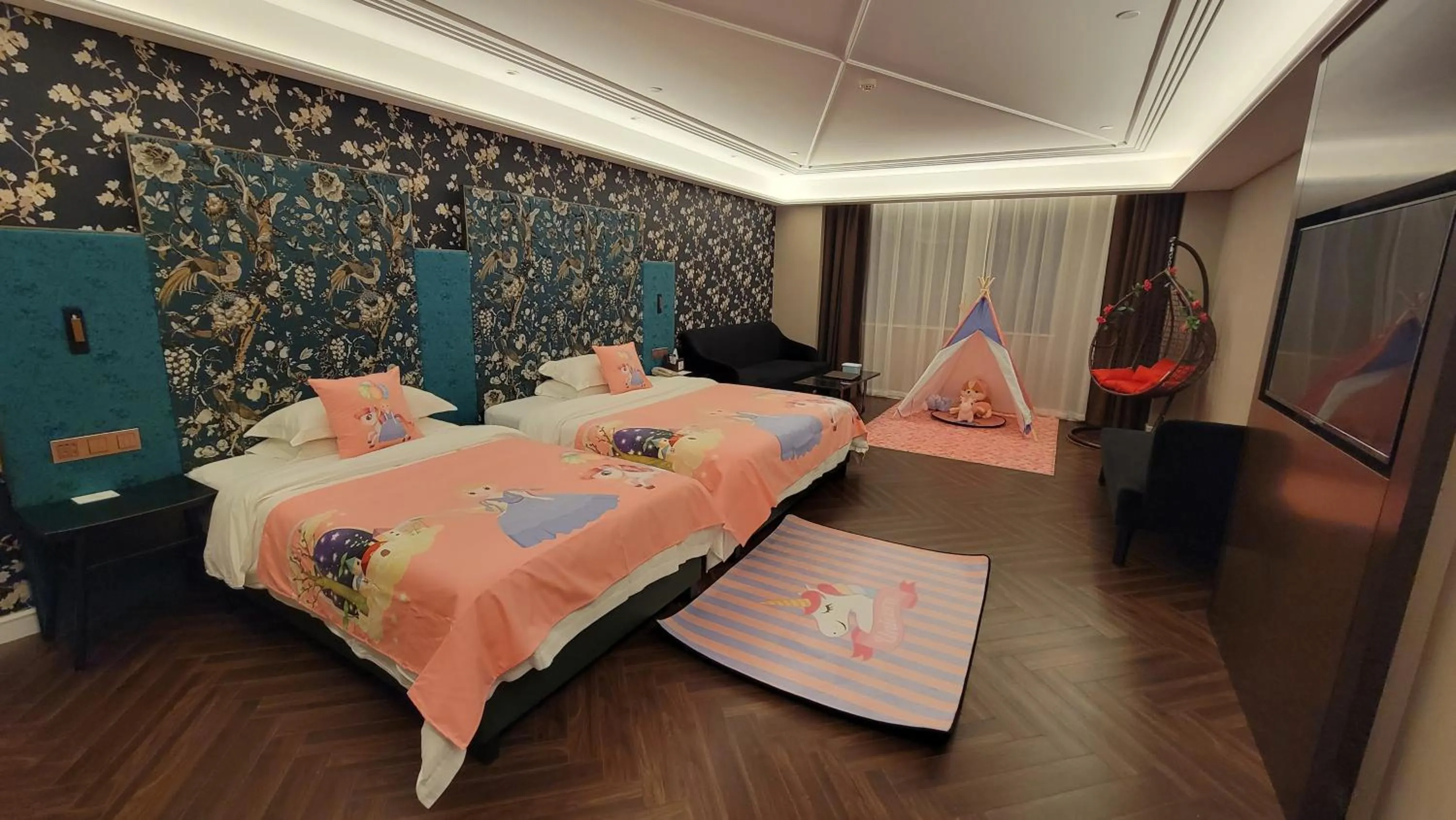 Photo of the whole room in Metropolo Hotel Guangzhou Hanxi Chimelong Wanbo Subway Station