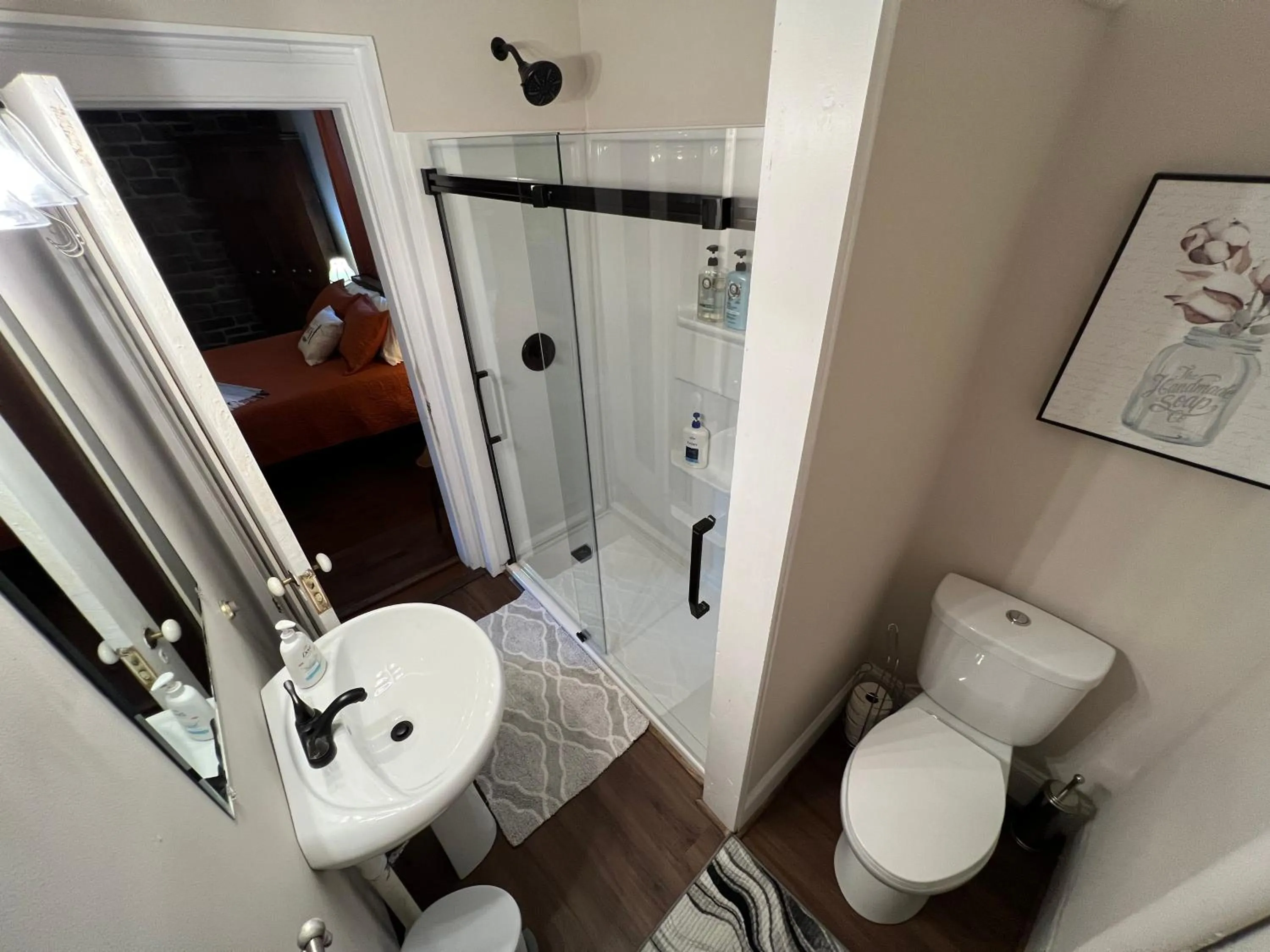 Shower in Highland Guesthouse