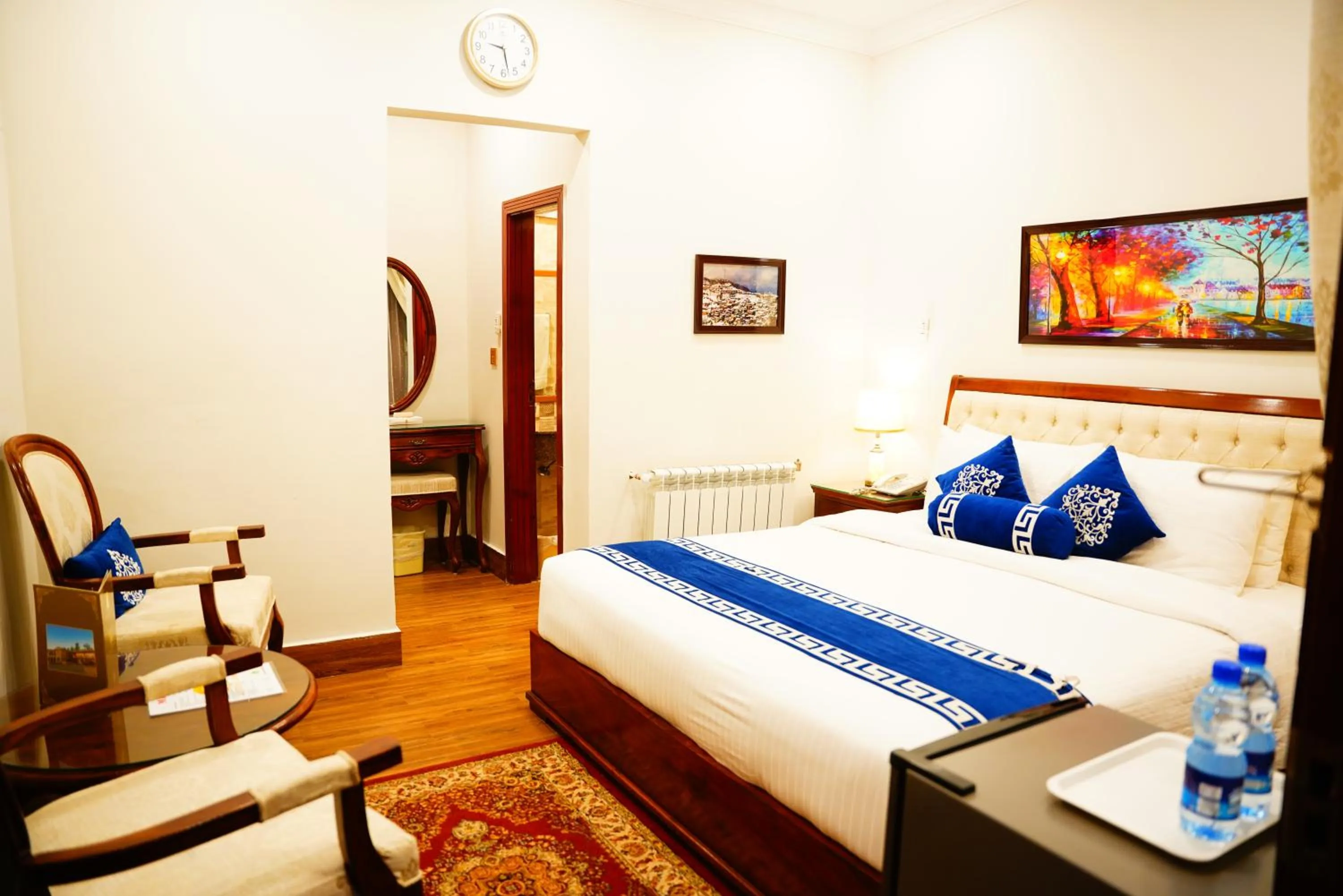 Bed in Khattak Lodges Murree