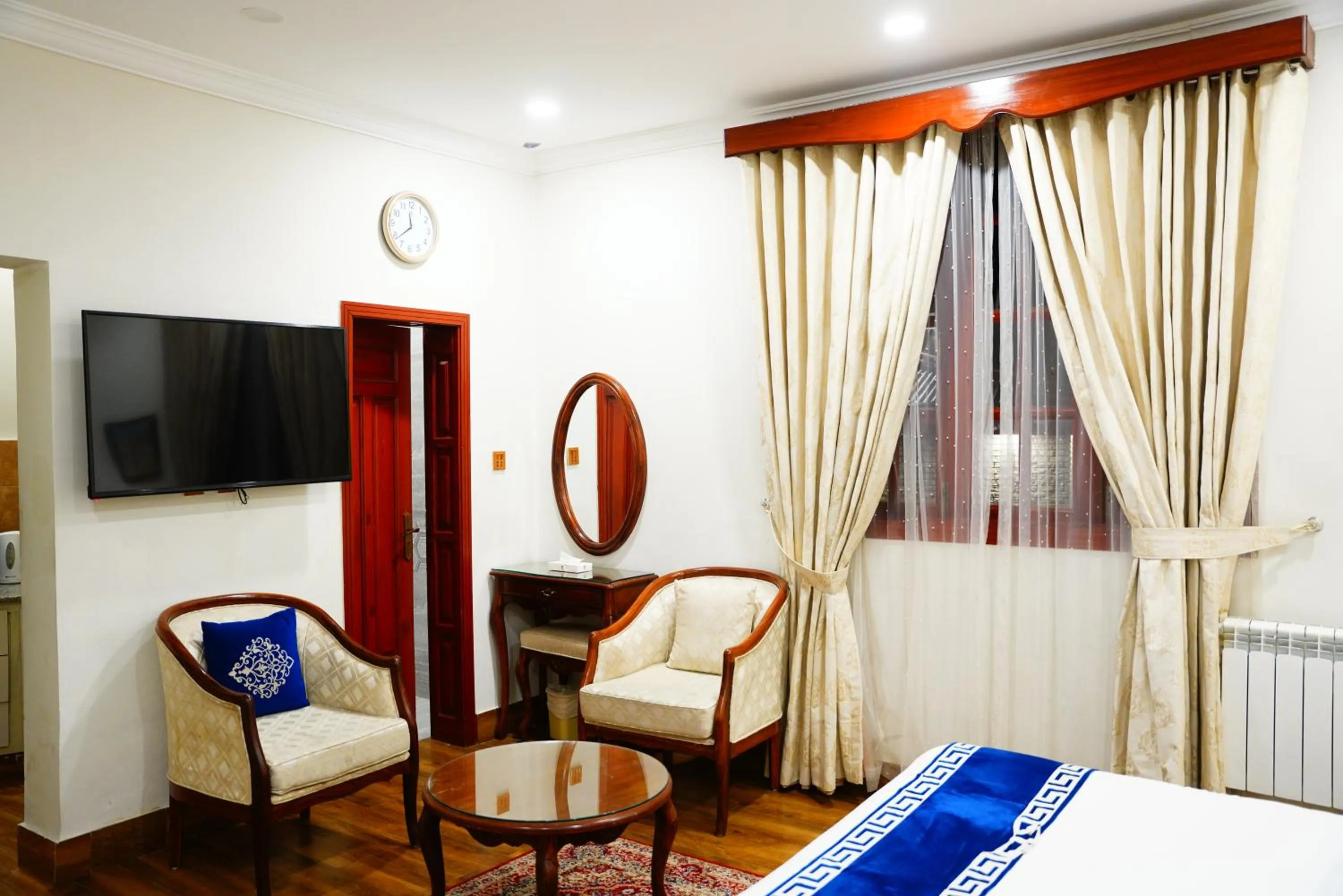 Bed in Khattak Lodges Murree