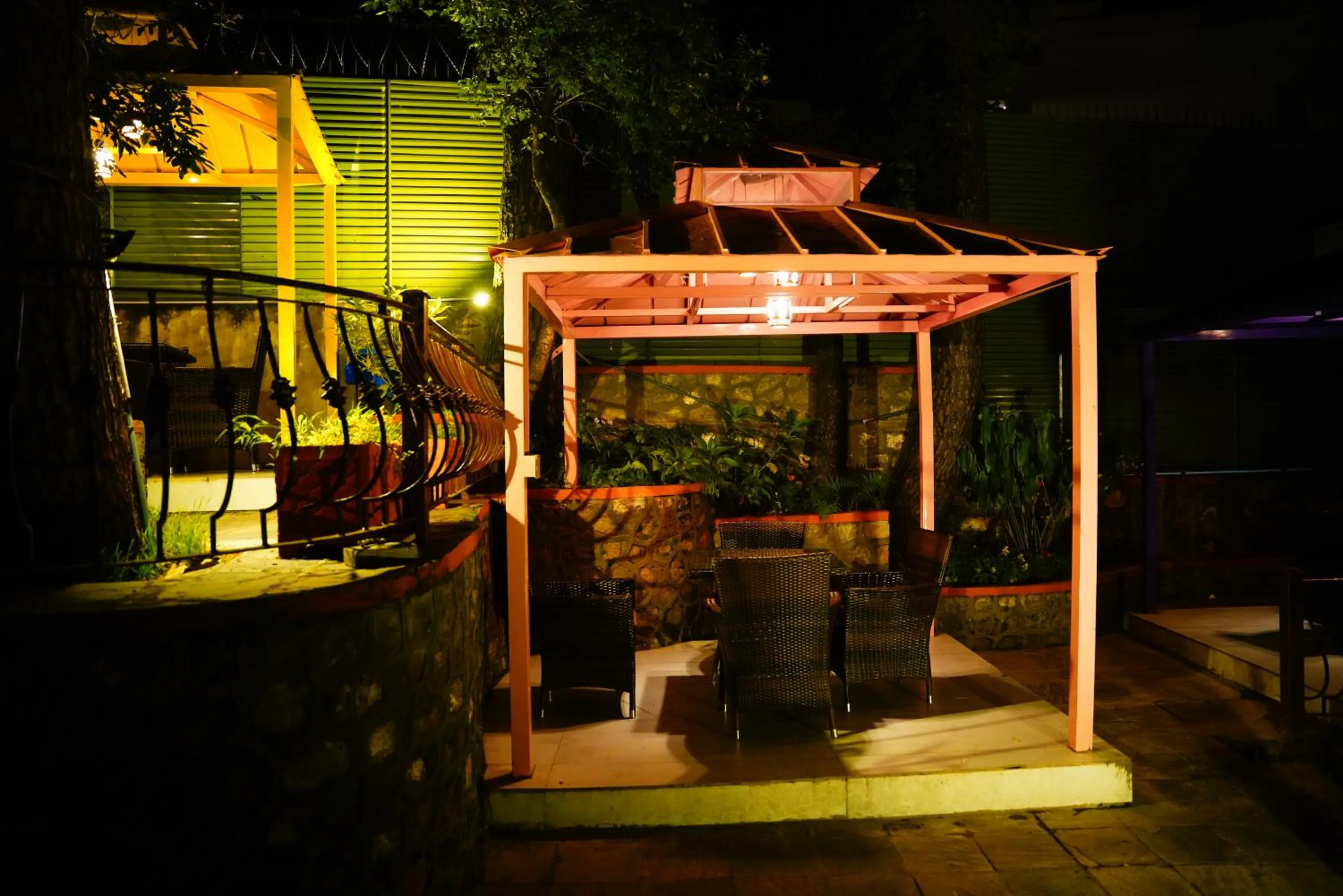 Khattak Lodges Murree