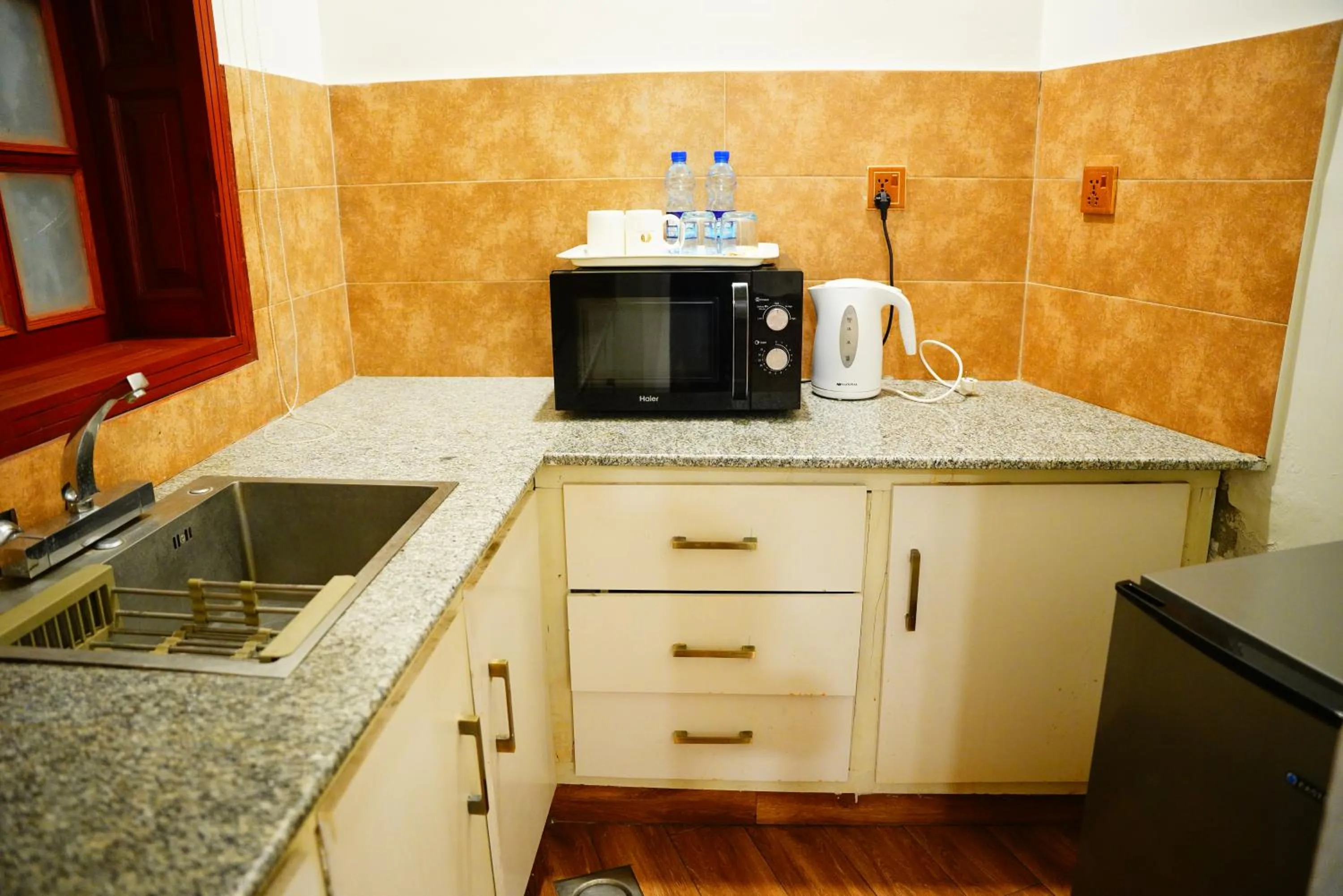 Khattak Lodges Murree